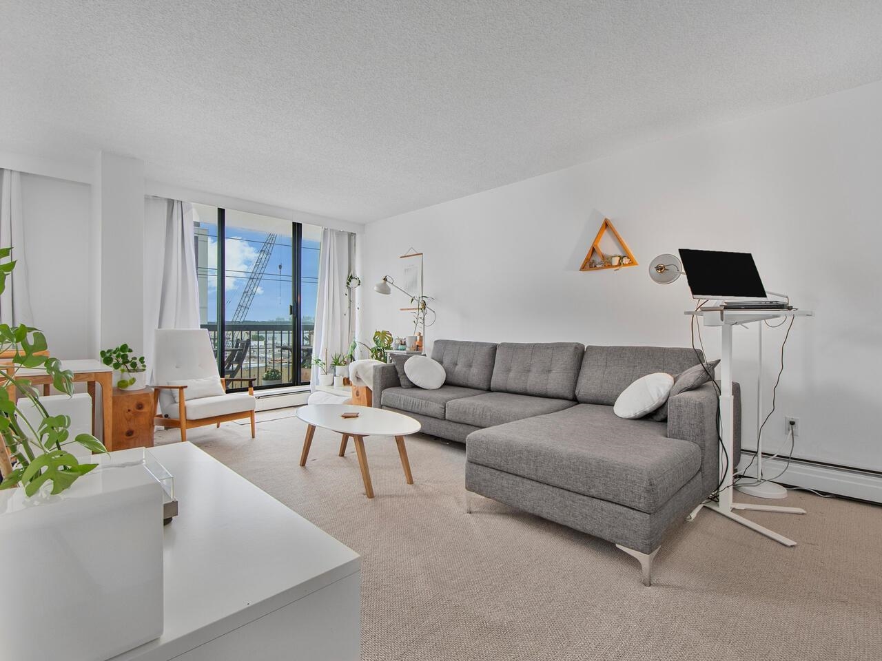 407 145 ST. GEORGES AVENUE, R3042835, BC,