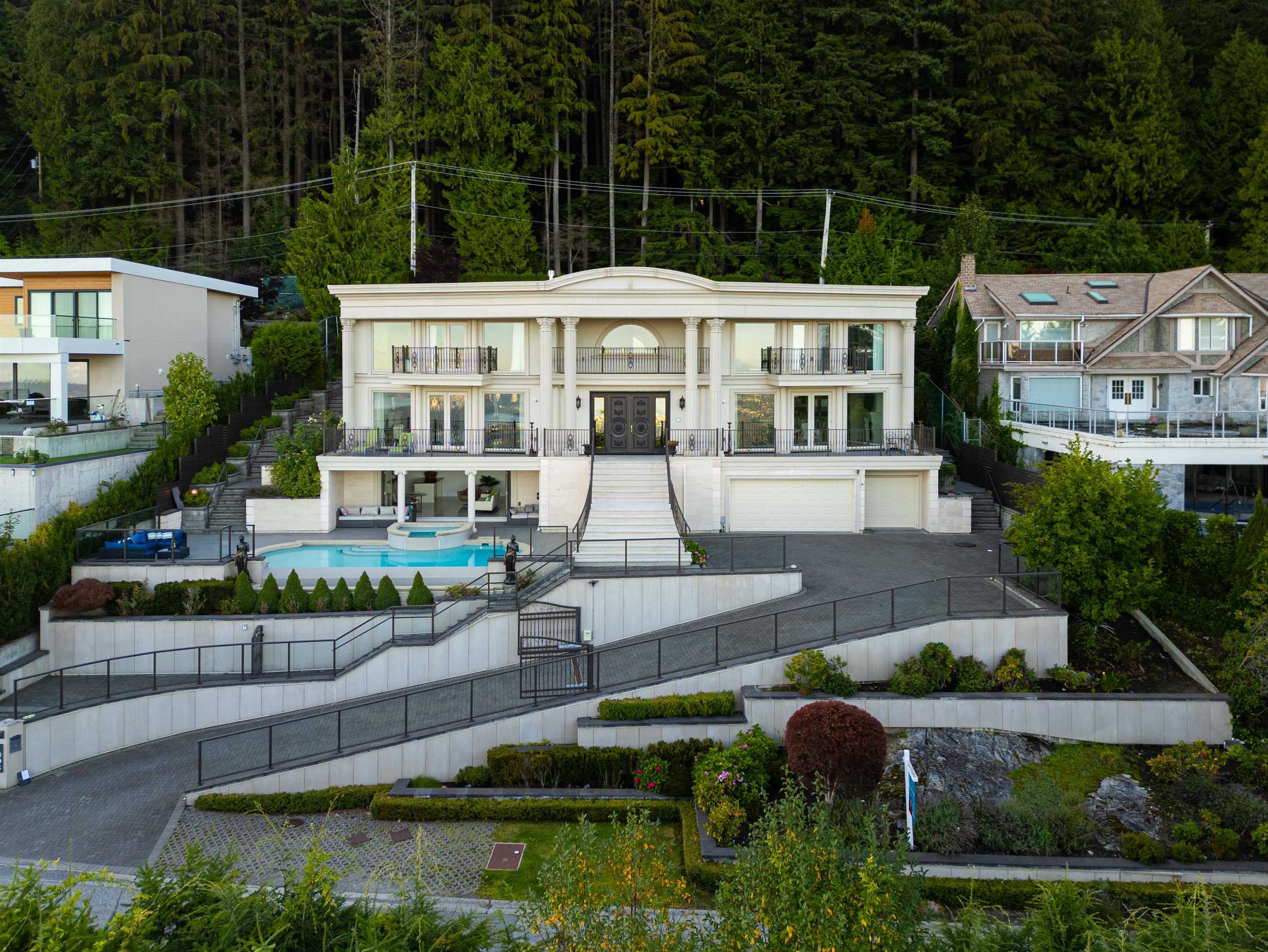 1095 MILLSTREAM ROAD, West Vancouver BC V7S 2C8, R3042877, BC,