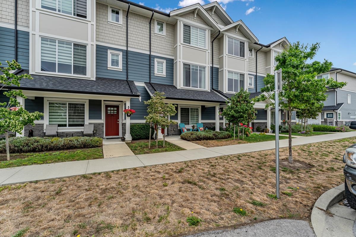 25 19483 74 AVENUE, R3042893, BC,