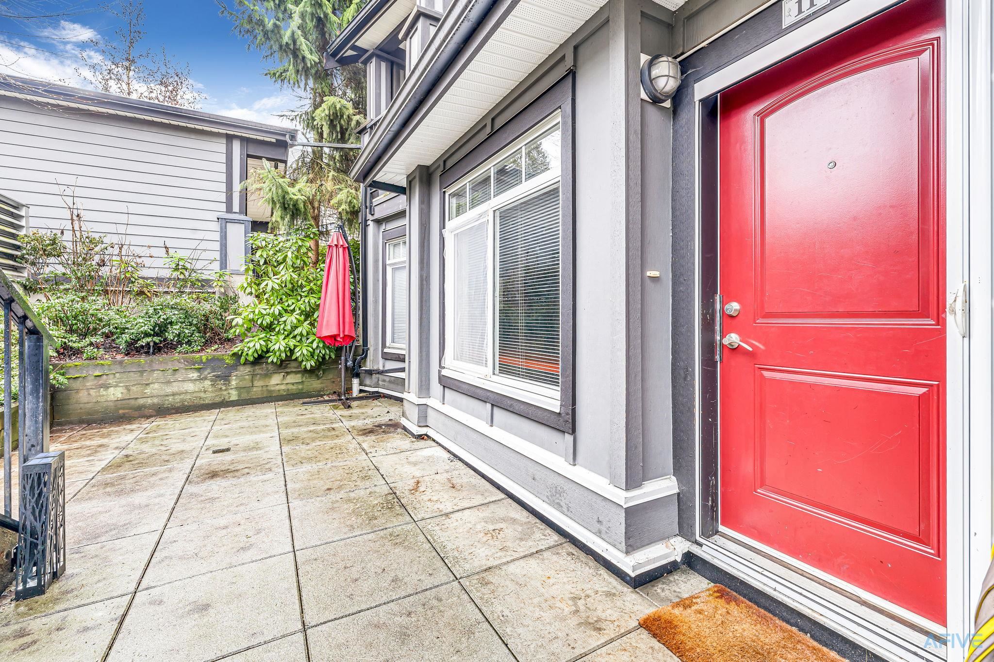11 7428 14TH AVENUE, R3043119, BC,
