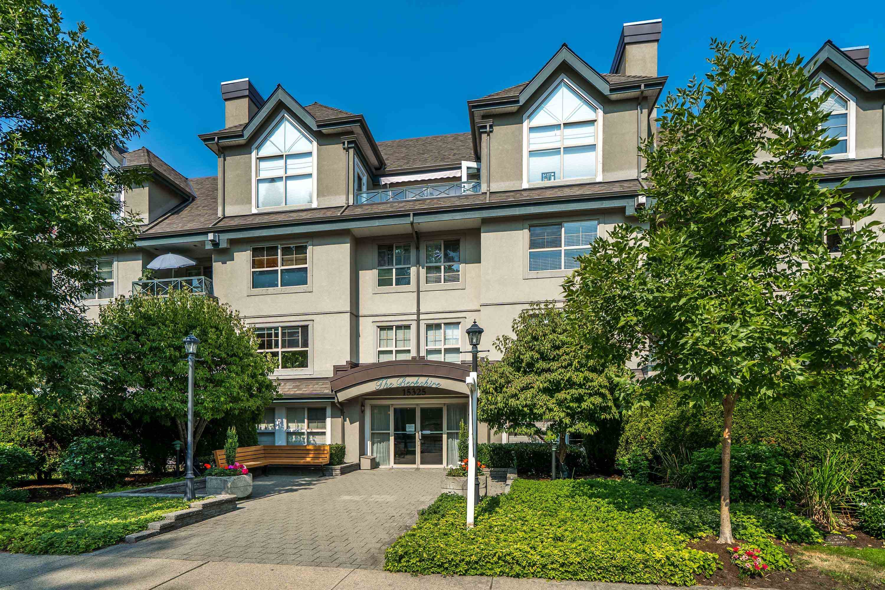 #303 15325 17 AVENUE, R3043136, BC,