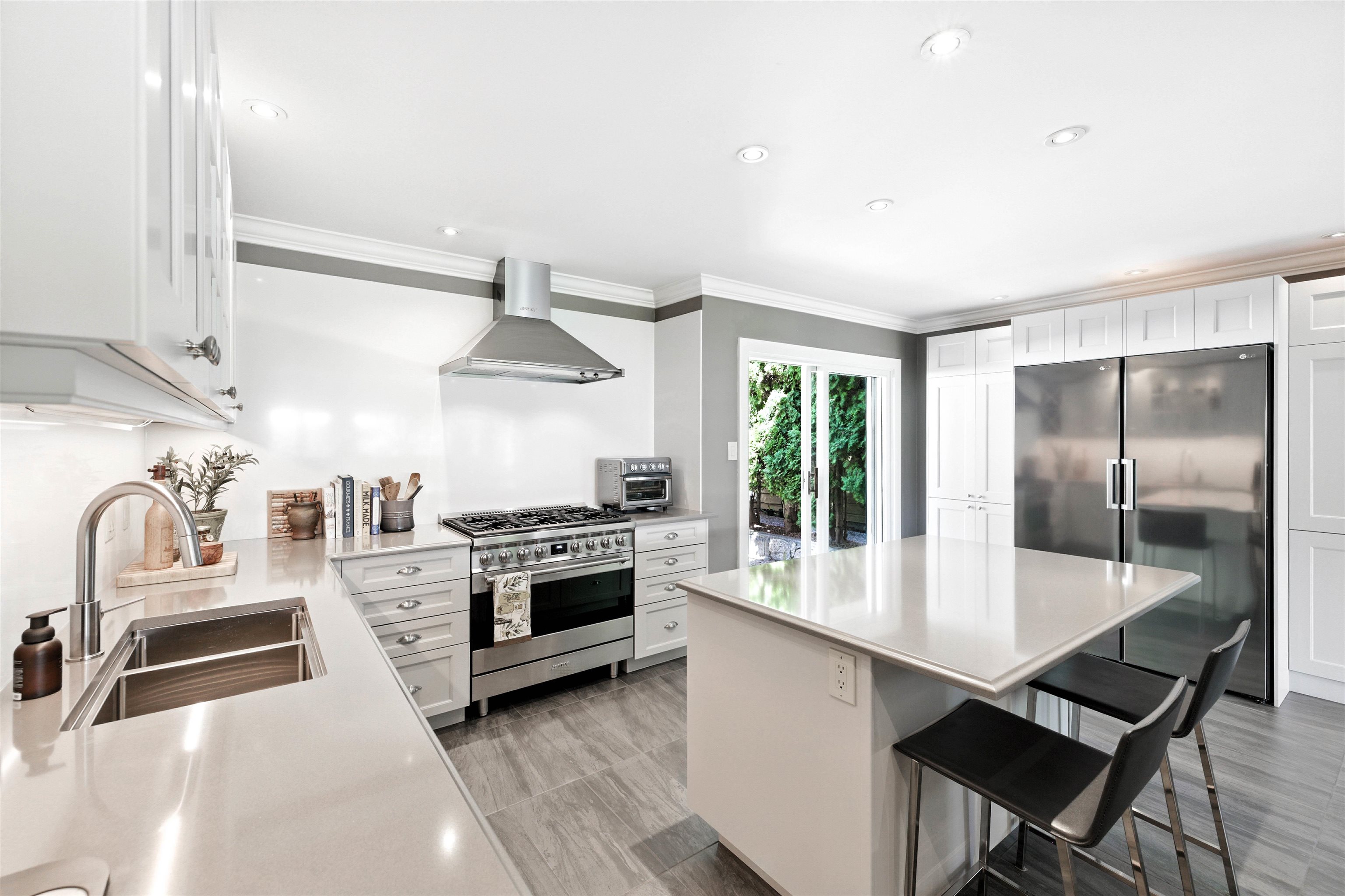 4817 MEADFEILD ROAD, West Vancouver BC V7W 3E6, R3043174, BC,