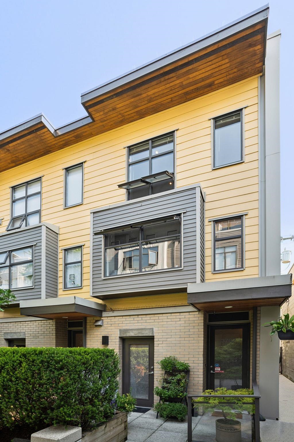3792 COMMERCIAL STREET, Vancouver BC V5N 4G2, R3043201, BC,