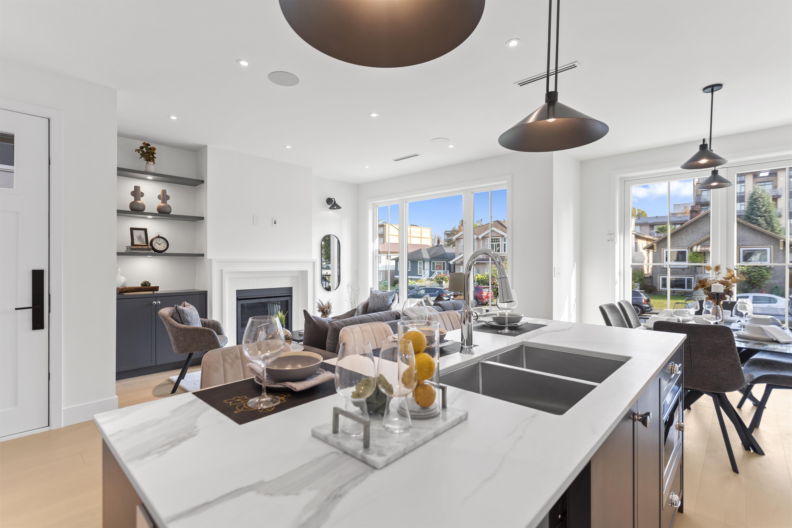 1 4313 ALBERT STREET, R3043285, BC,