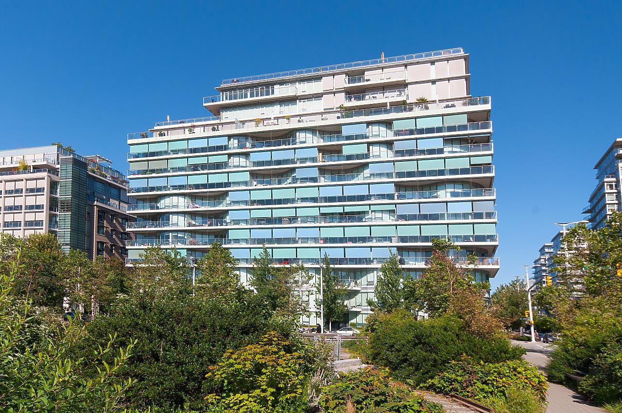 411 181 1ST AVENUE, R3043298, BC,