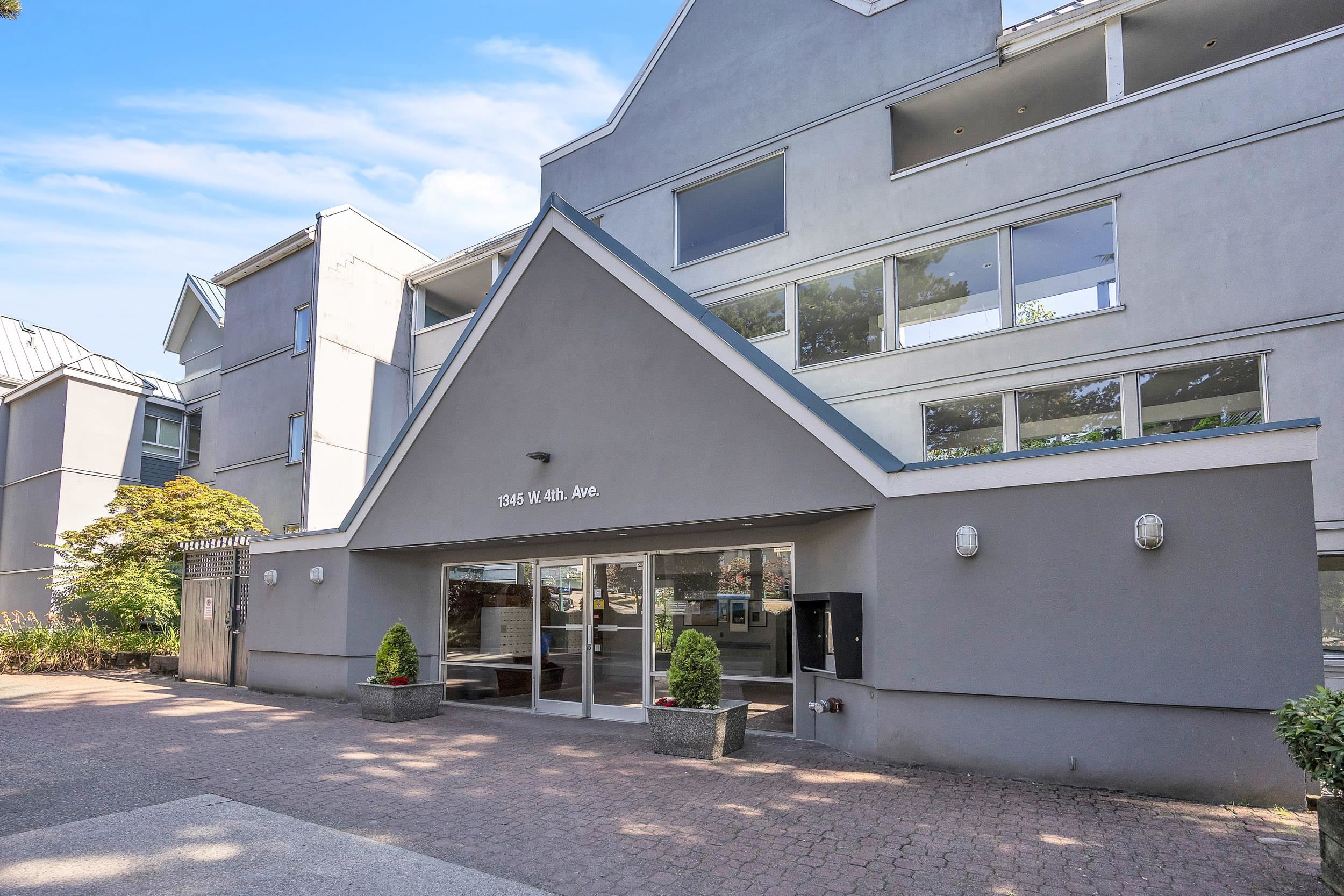 28 1345 4TH AVENUE, R3043353, BC,