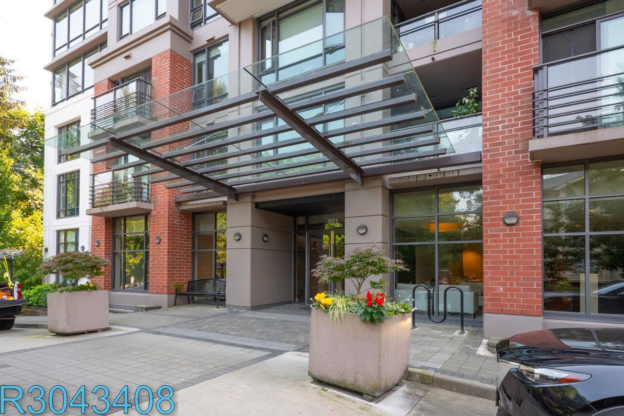 1902 301 CAPILANO ROAD, R3043408, BC,
