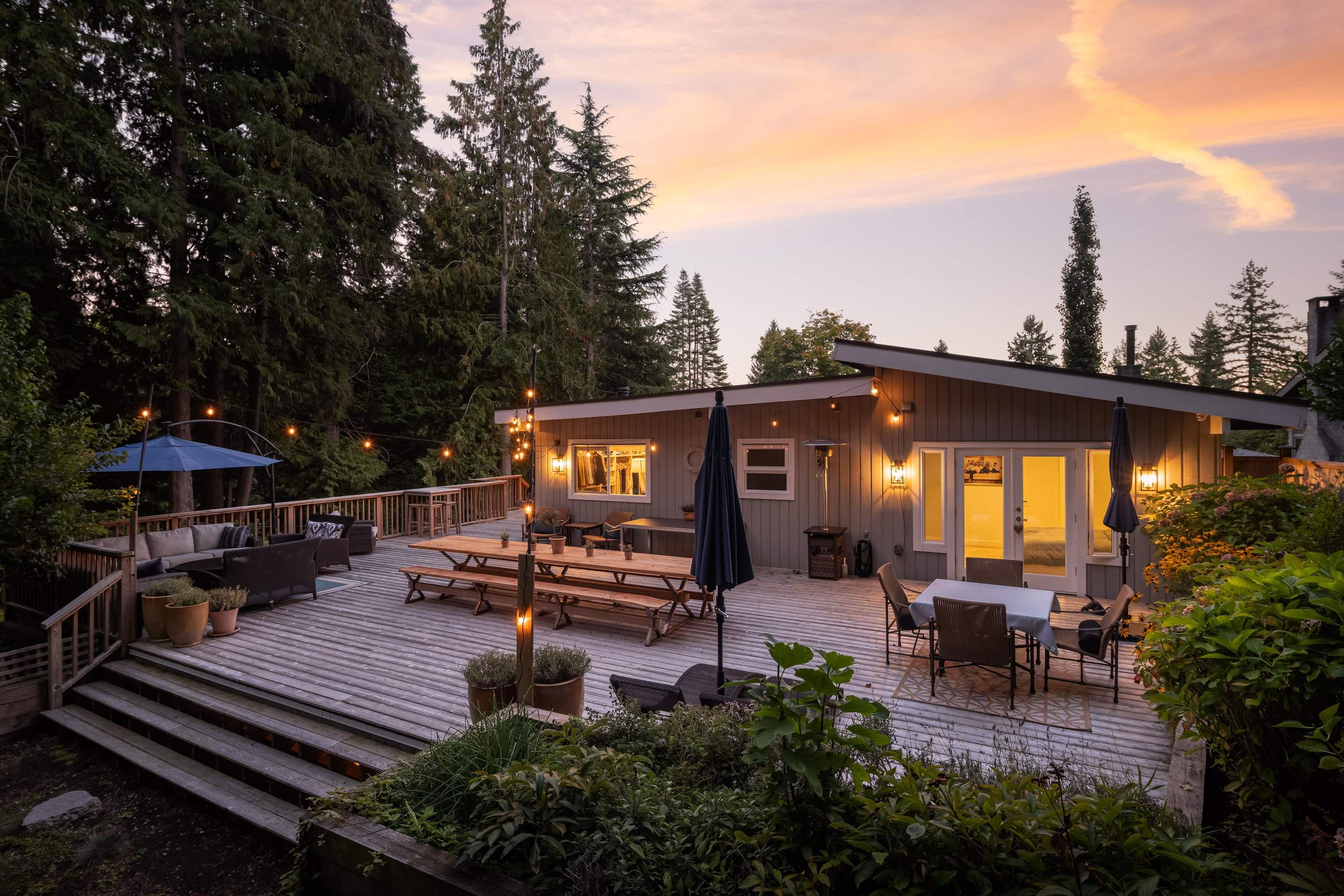 4445 STONE COURT, West Vancouver BC V7W 2V4, R3043438, BC,