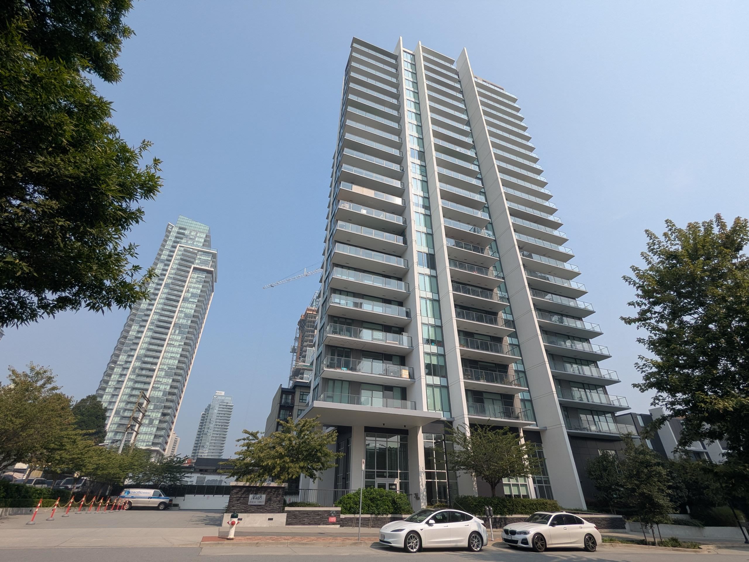 1401 4465 JUNEAU STREET, R3043461, BC,