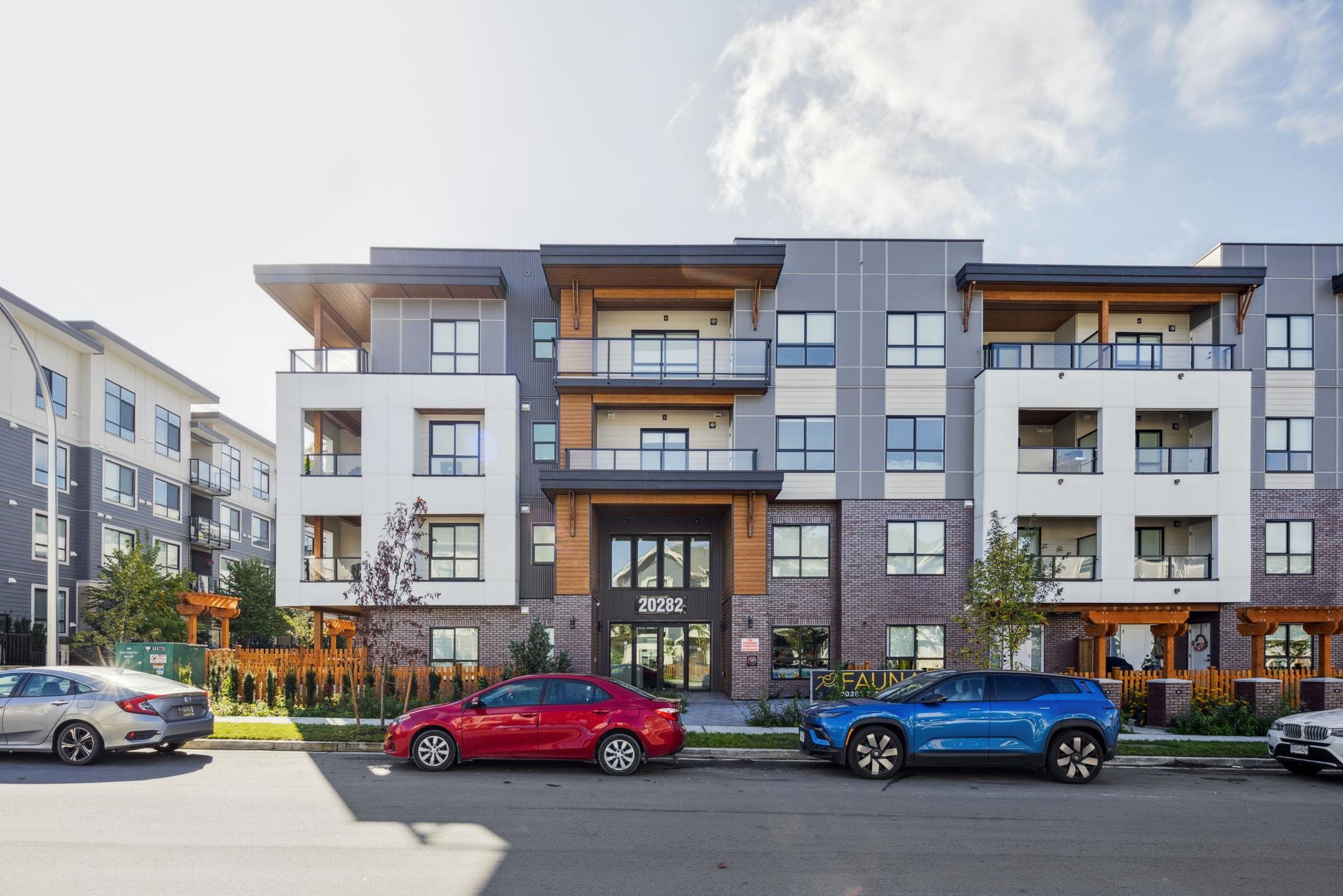 407 20282 72B AVENUE, R3043673, BC,