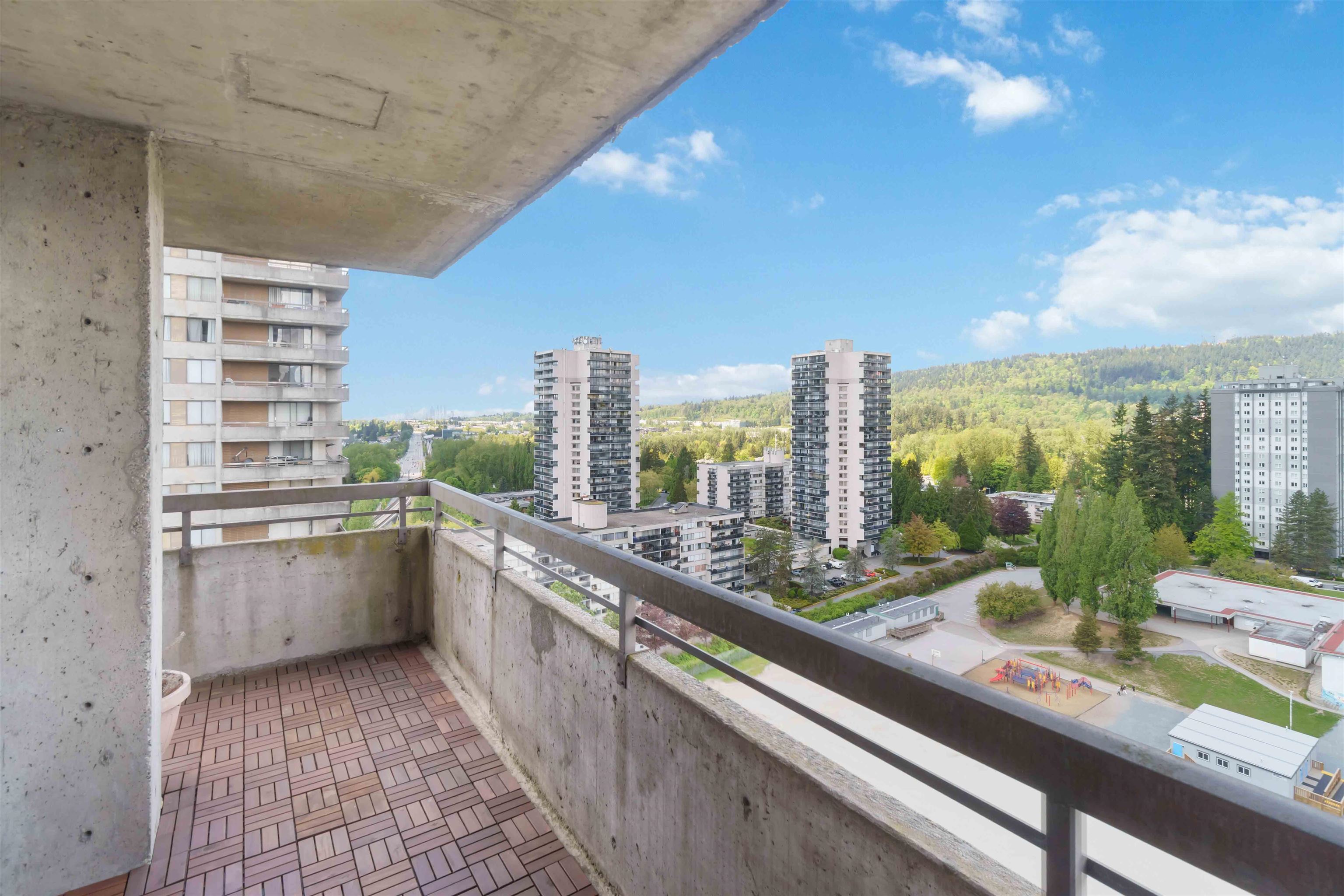 2002 3755 BARTLETT COURT, R3043791, BC,