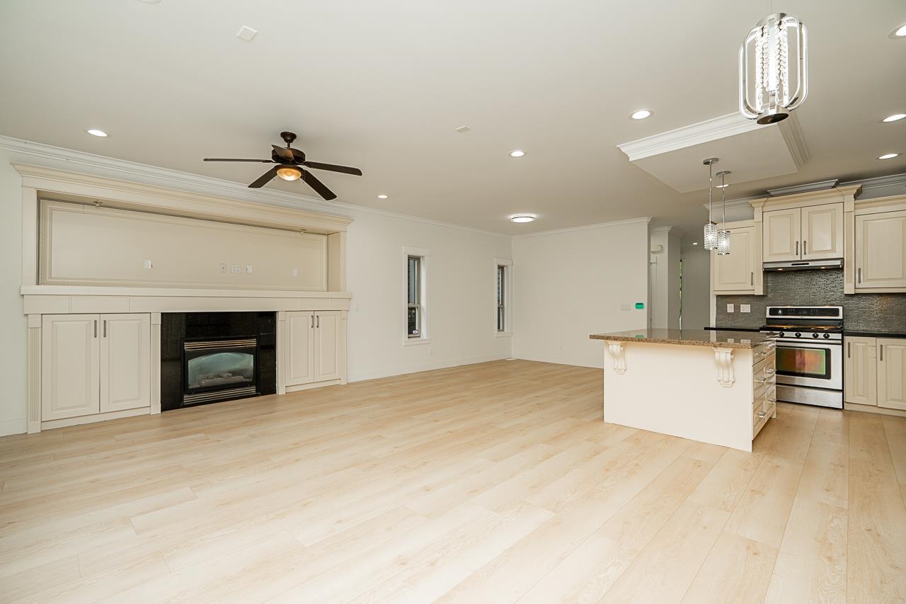 14636 36A AVENUE, Surrey BC V4P 0E3, R3043912, BC,