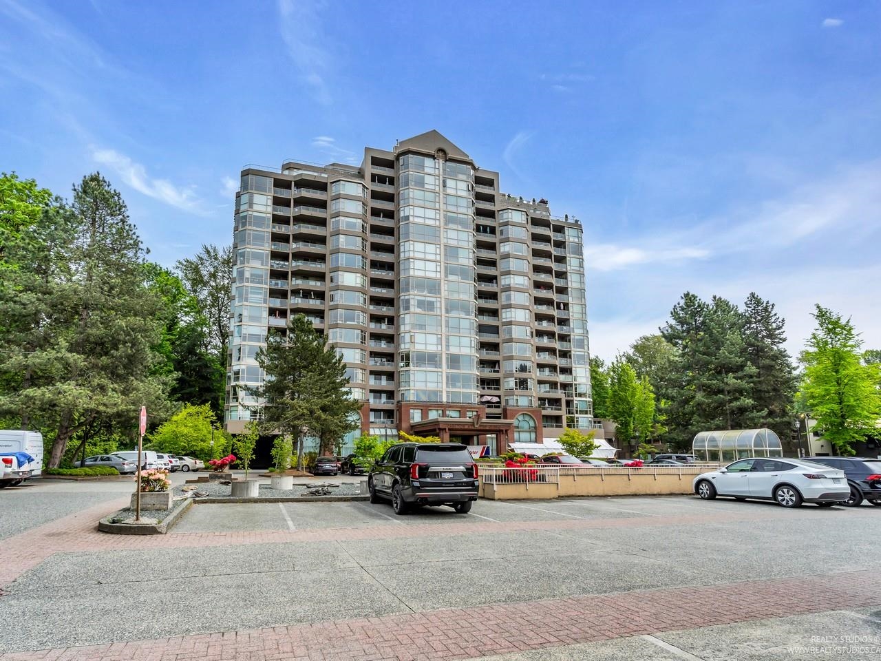 413 1327 KEITH ROAD, R3043920, BC,