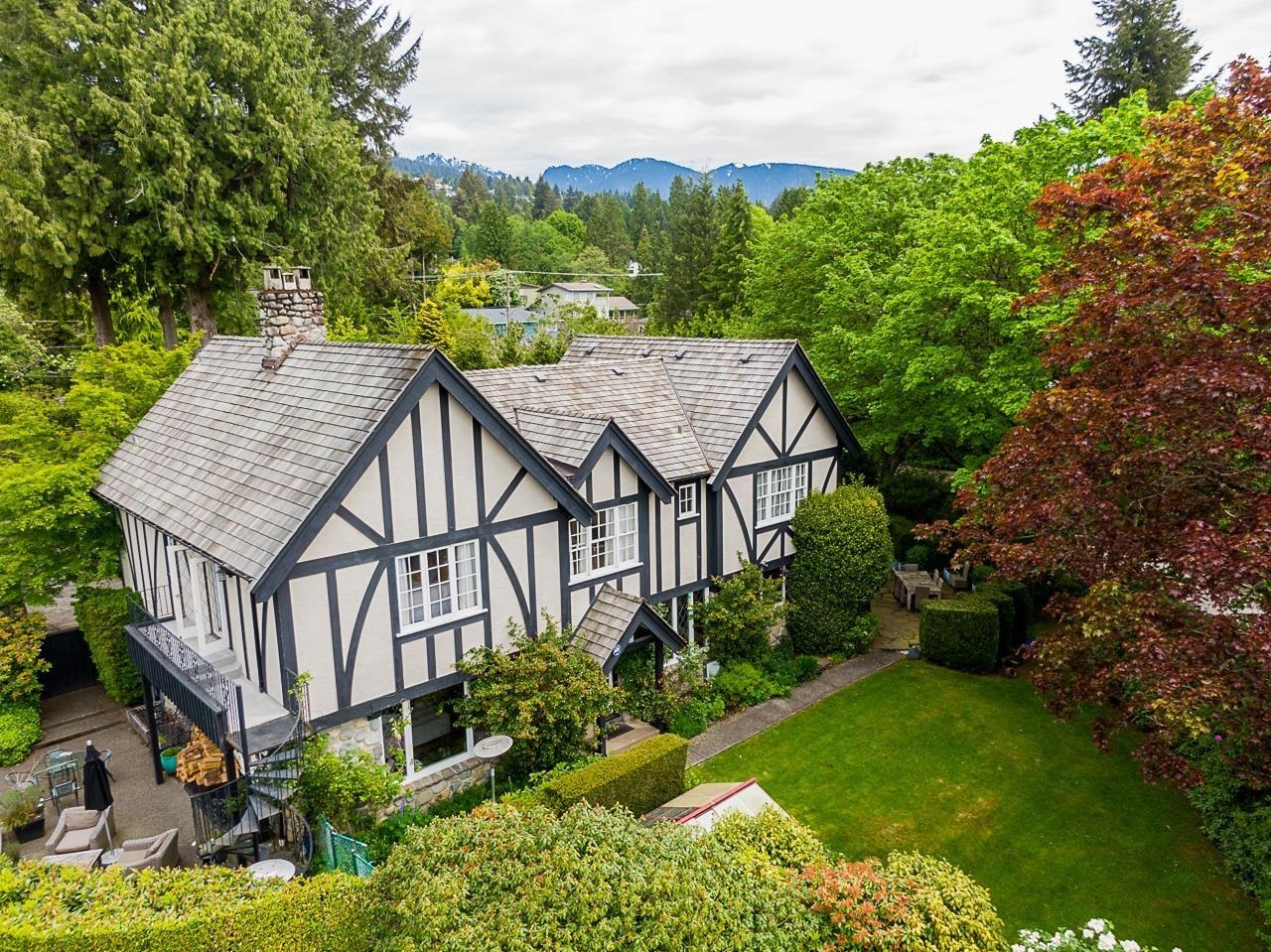 1850 MATHERS AVENUE, West Vancouver BC V7V 2G8, R3043952, BC,