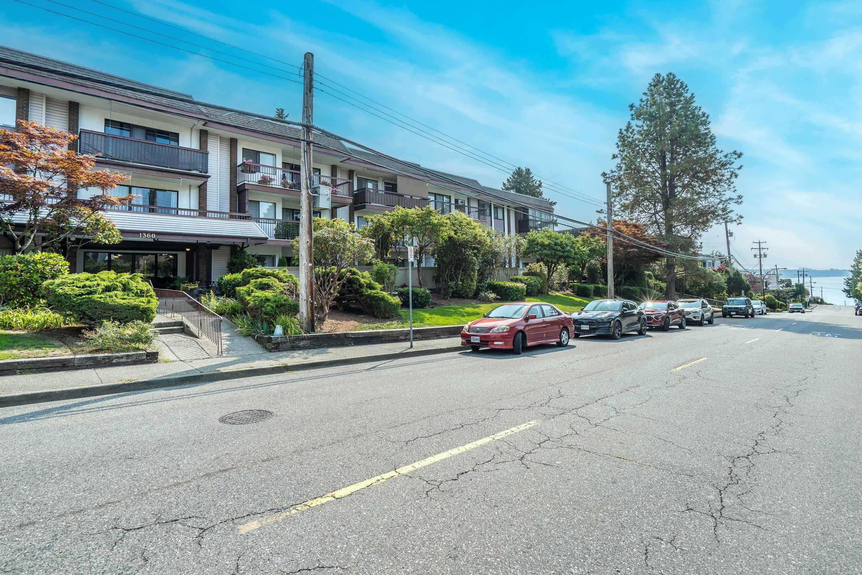 303 1360 MARTIN STREET, R3044579, BC,