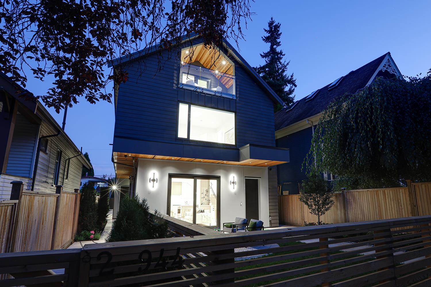 1 944 13 AVENUE, R3044598, BC,