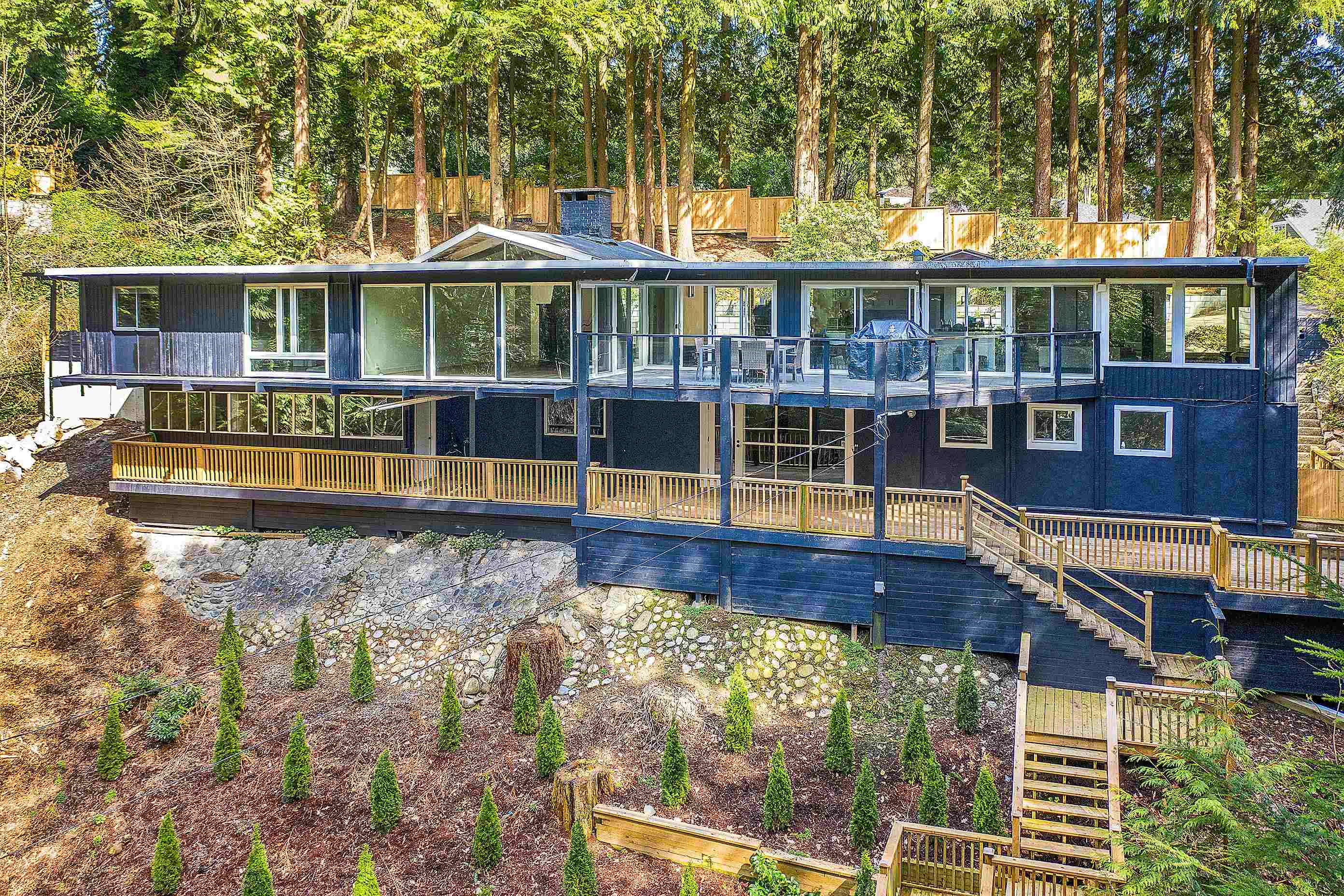 530 HADDEN DRIVE, West Vancouver BC V7S 1G7, R3044751, BC,