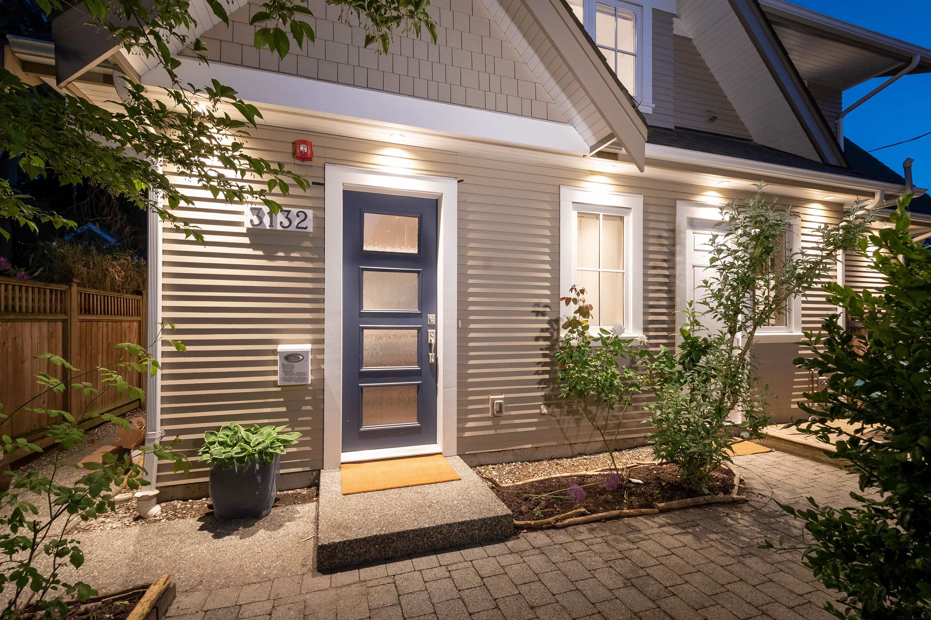 3132 W 7TH AVENUE, Vancouver BC V6K 2A1, R3044874, BC,