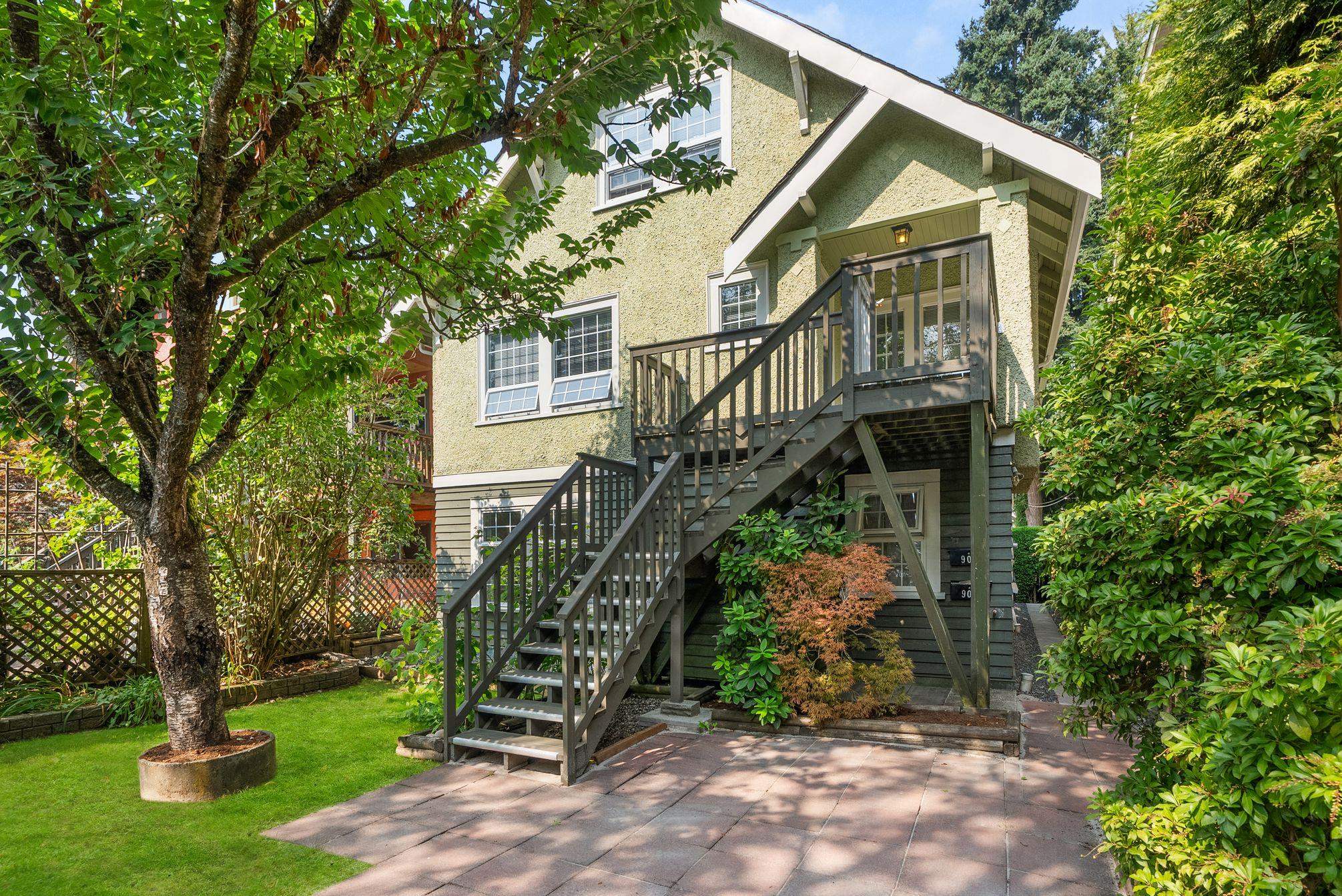 909 W 18TH AVENUE, Vancouver BC V5Z 1W4, R3044996, BC,