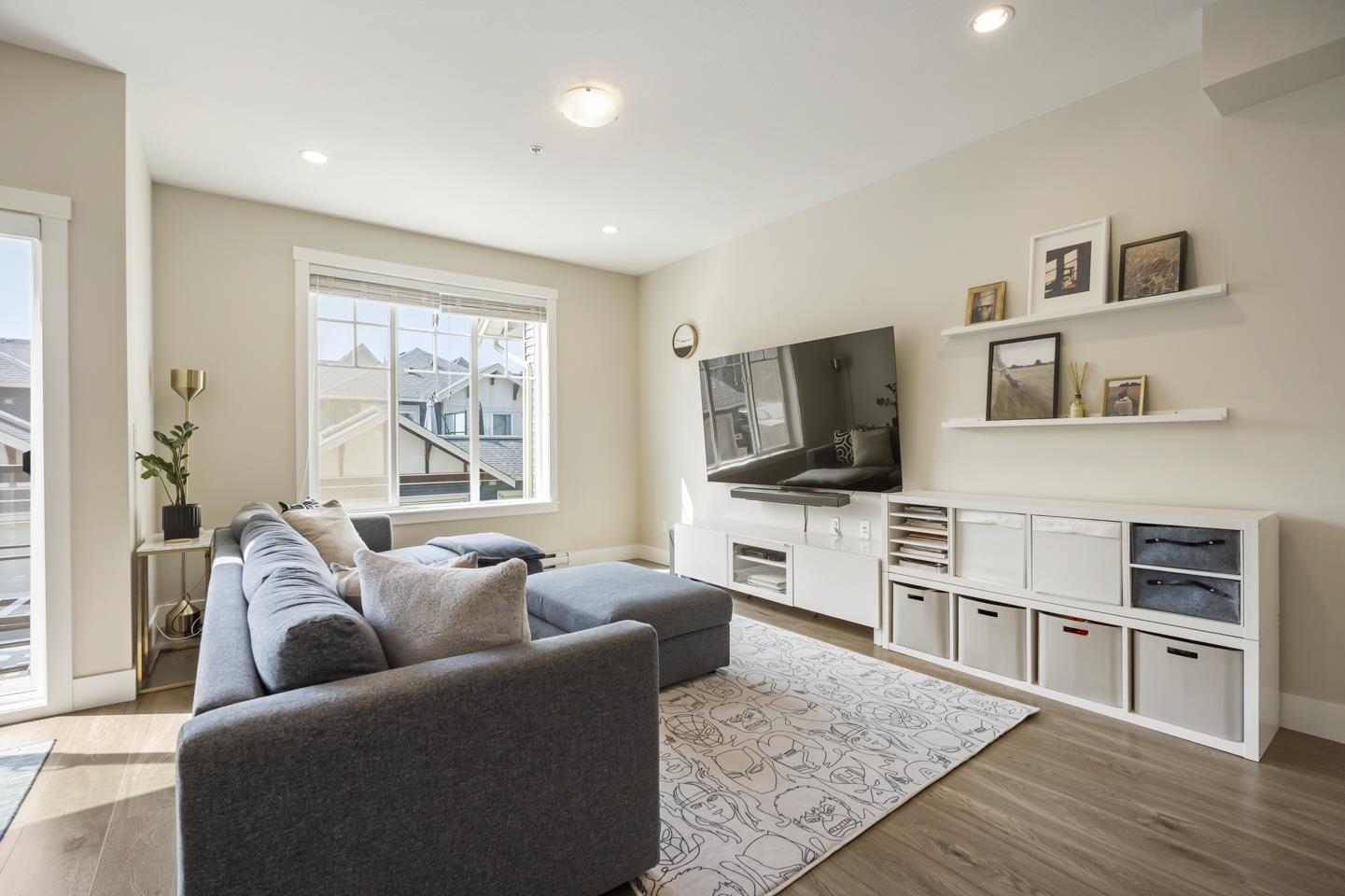 141 20498 82 AVENUE, R3045053, BC,