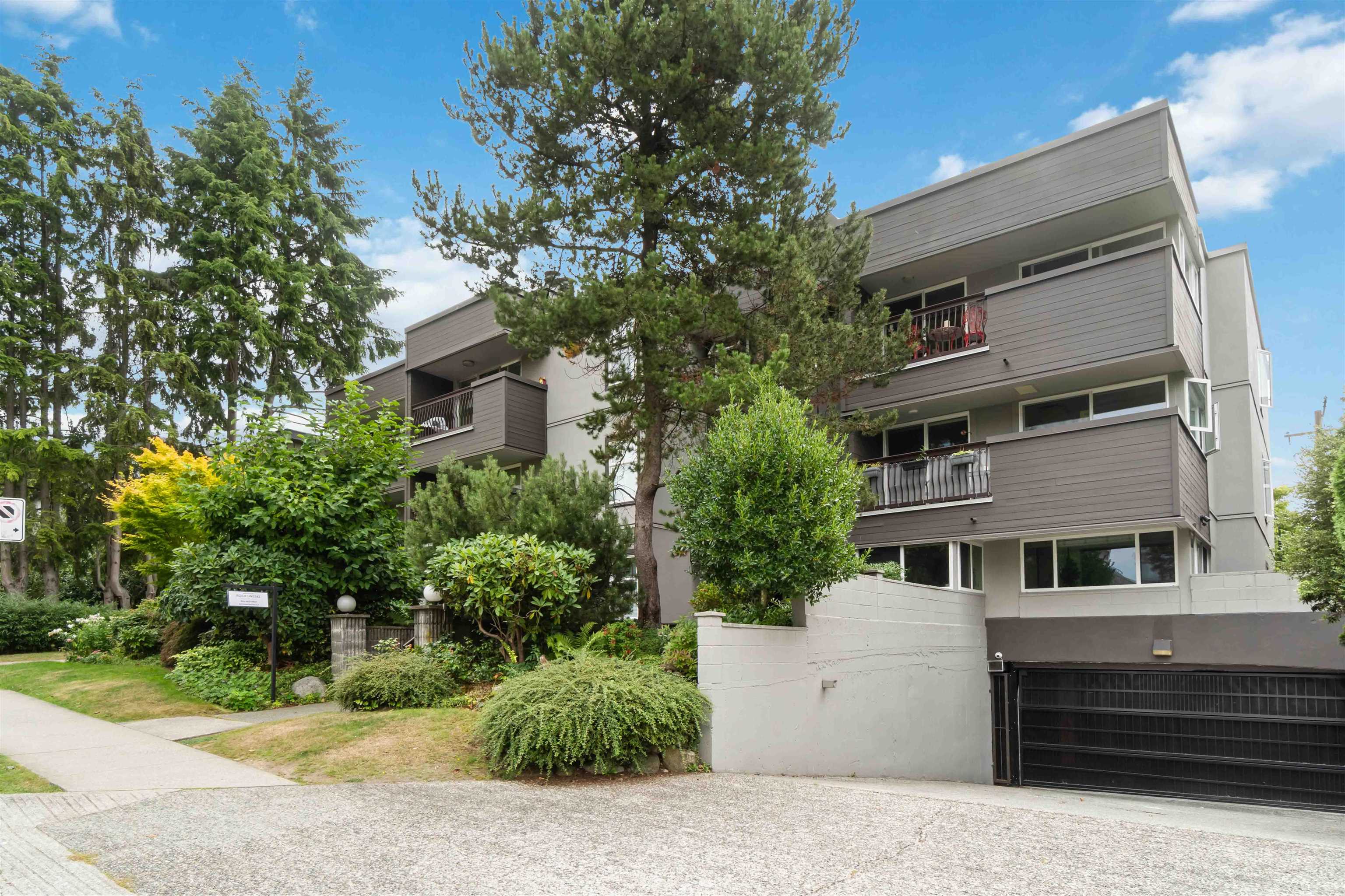 102 1352 10TH AVENUE, R3045129, BC,
