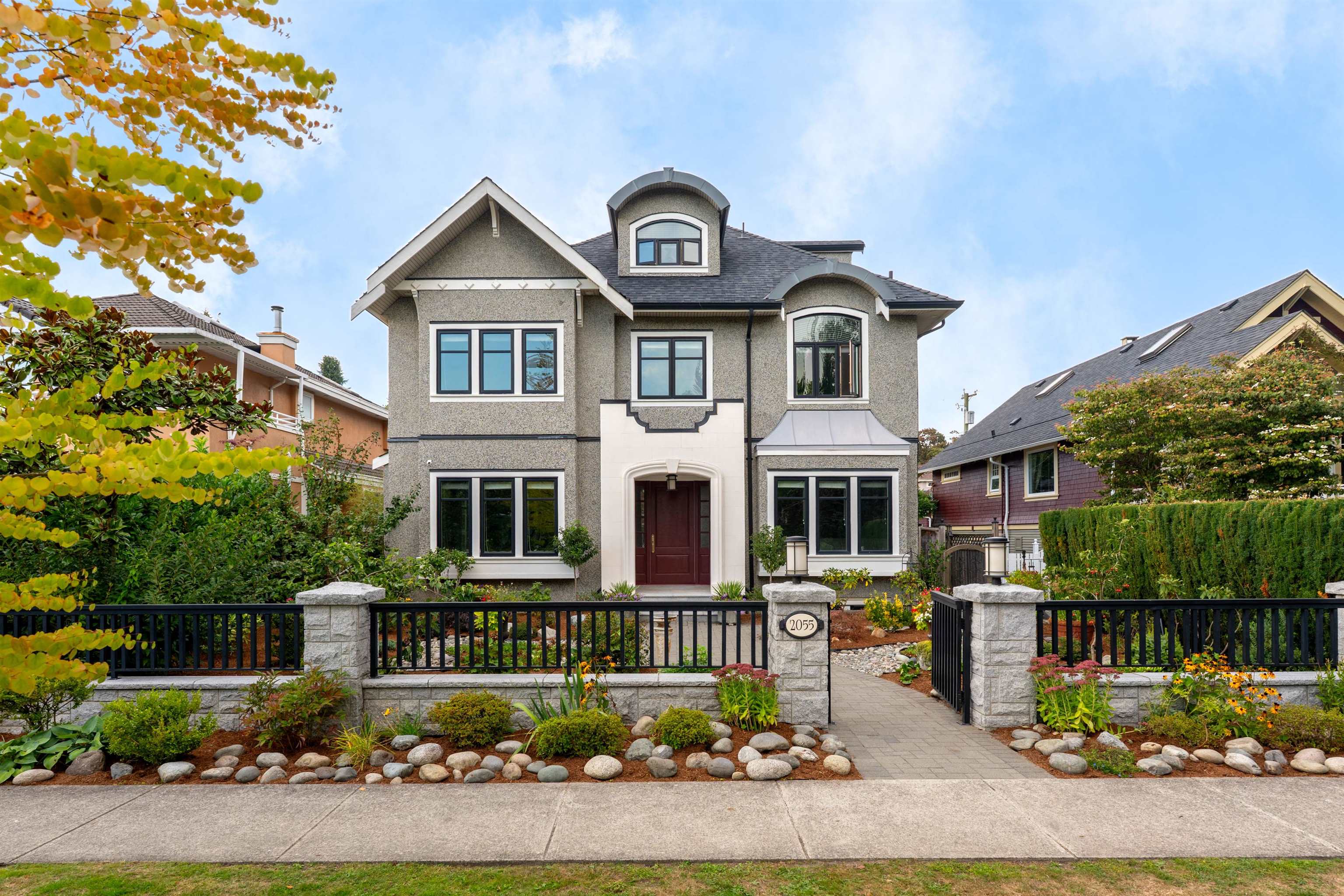 2055 W 46TH AVENUE, Vancouver BC V6M 2K8, R3045159, BC,