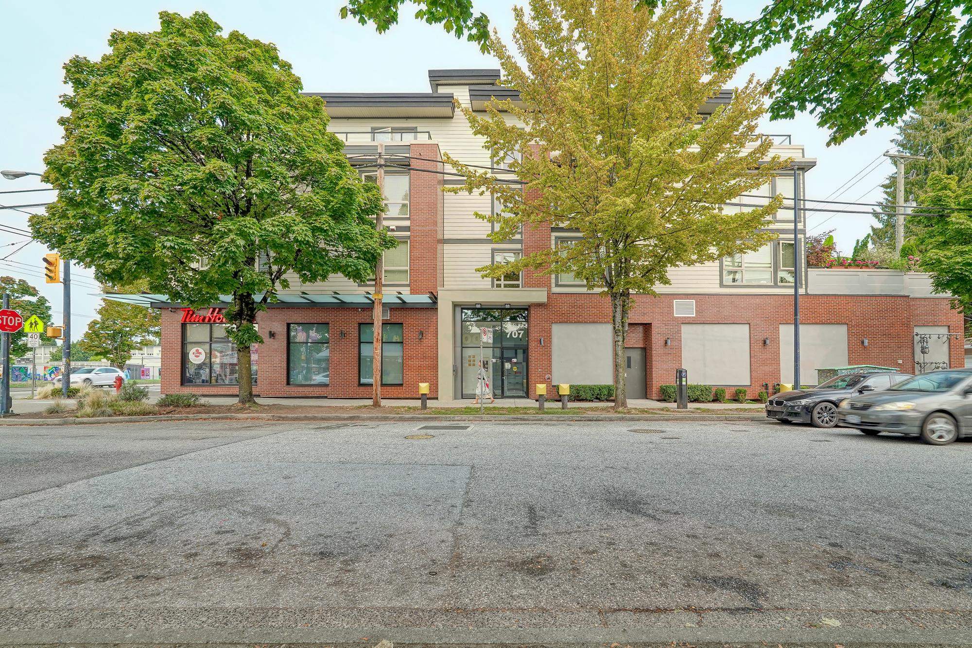 208 707 43RD AVENUE, R3045849, BC,