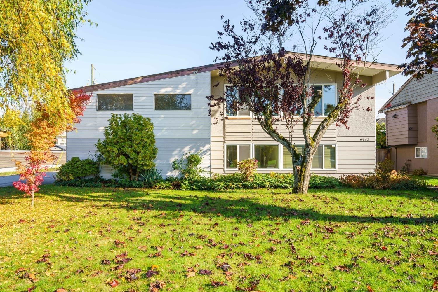 2 6642 FULTON AVENUE, R3045865, BC,