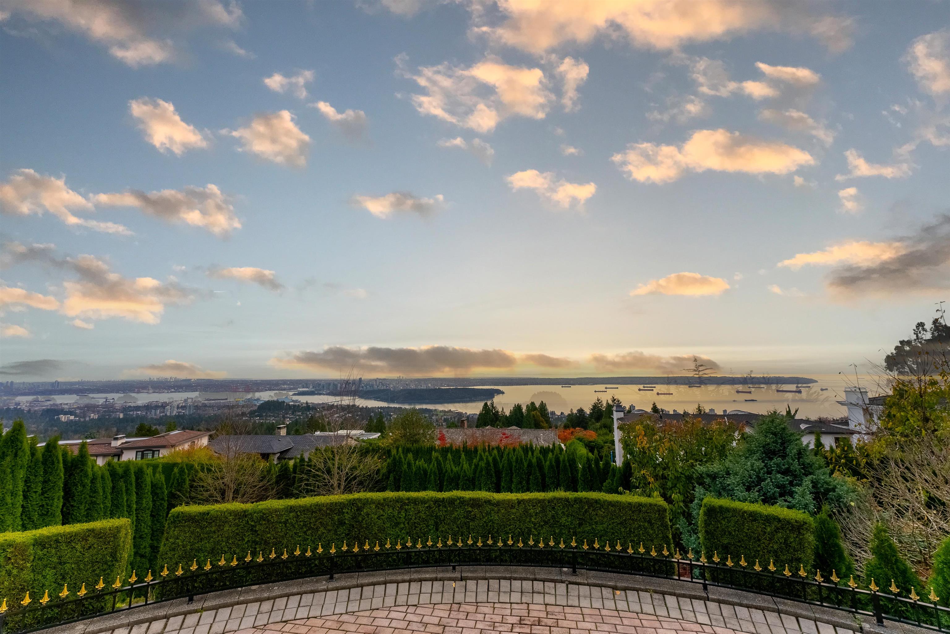 1409 CHARTWELL DRIVE, West Vancouver BC V7S 2R7, R3045873, BC,
