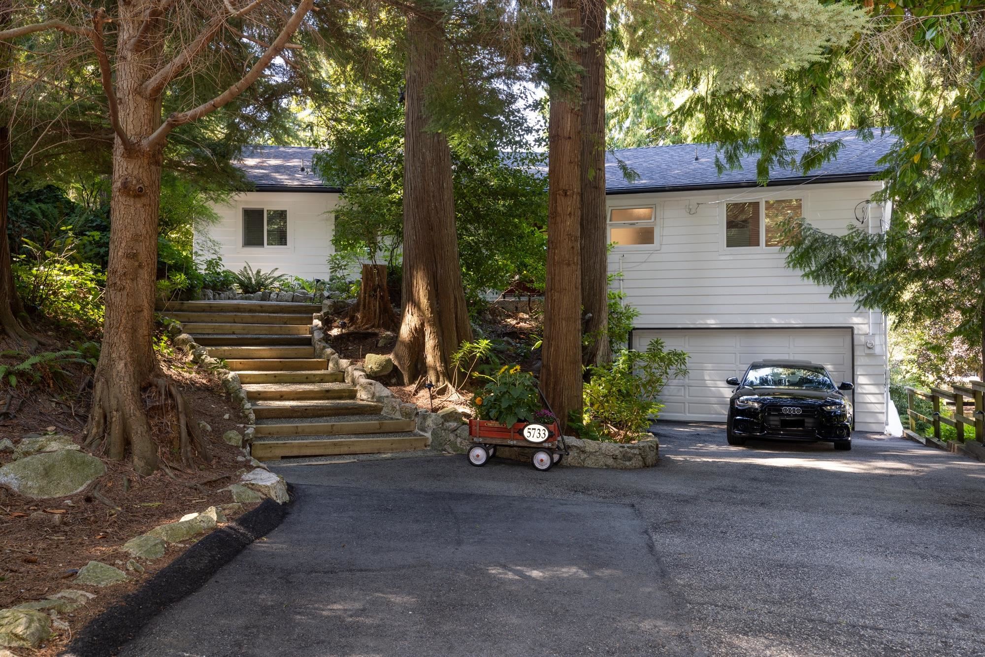 5733 BLUEBELL DRIVE, West Vancouver BC V7W 1T2, R3045973, BC,