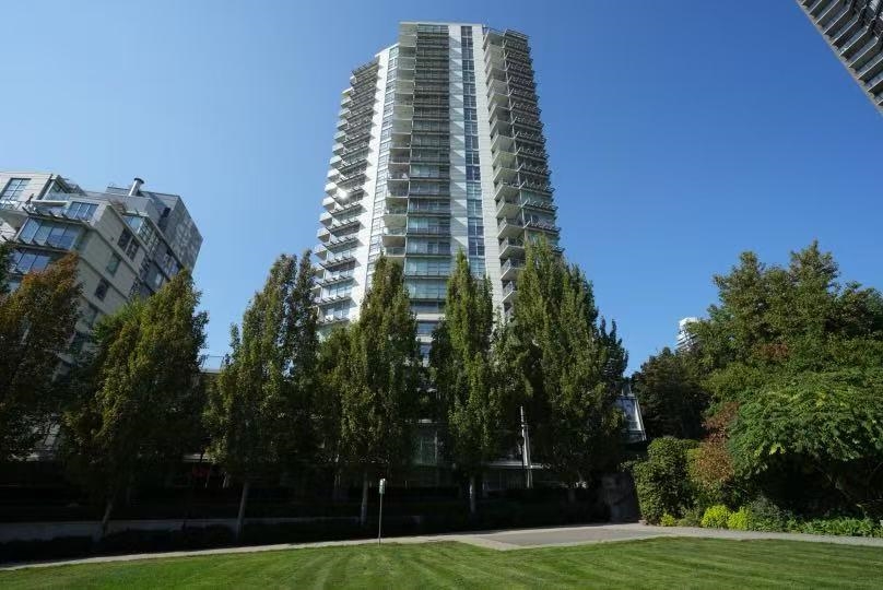 905 638 BEACH CRESCENT, R3045996, BC,