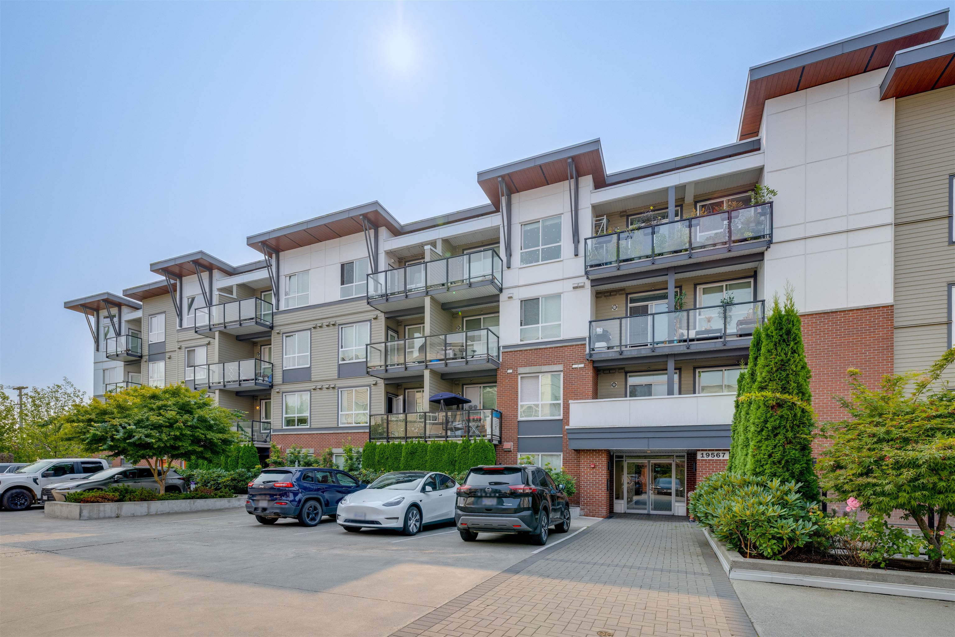 303 19567 64TH AVENUE, R3046035, BC,