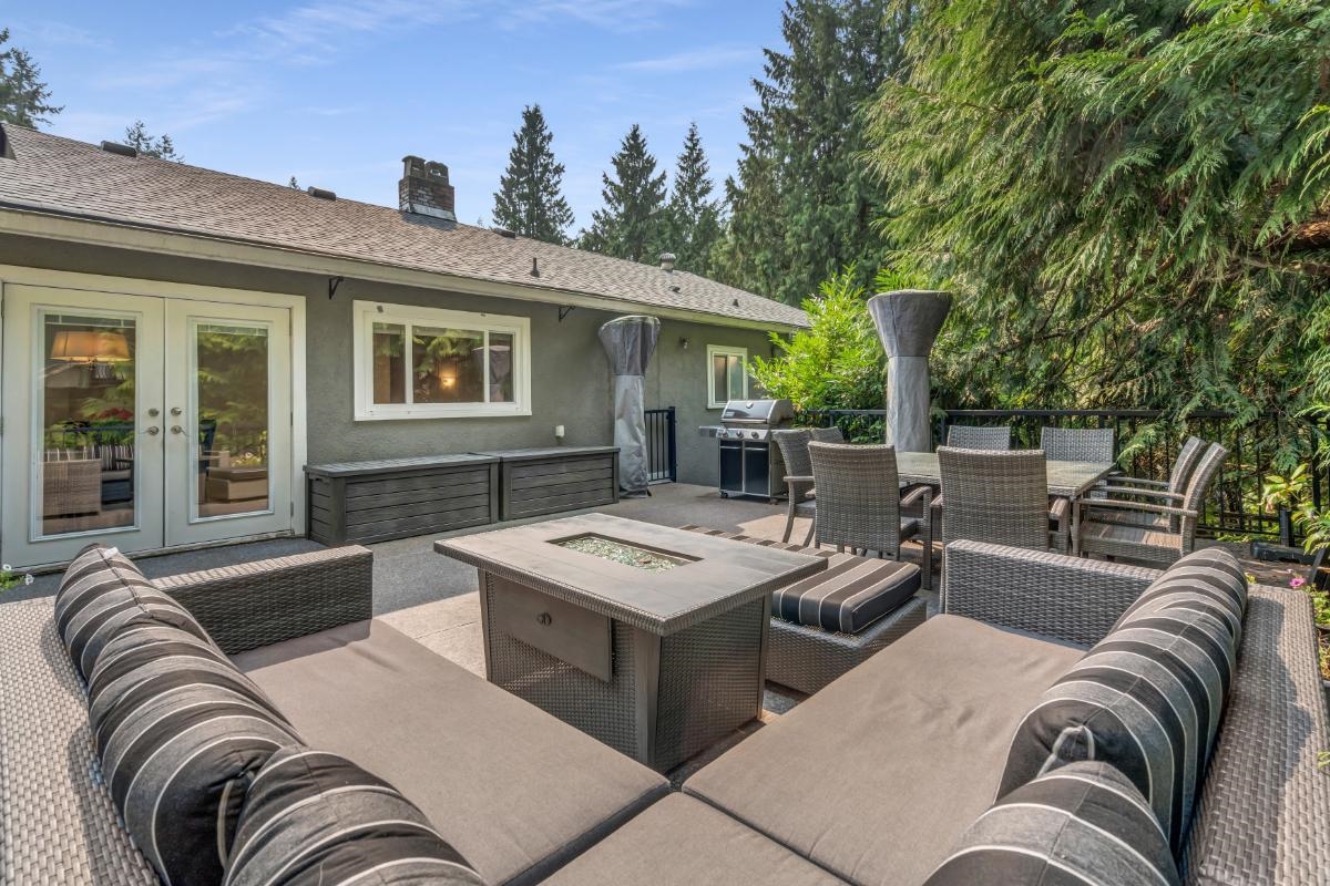 4233 CAPILANO ROAD, North Vancouver BC V7R 4J6, R3046170, BC,
