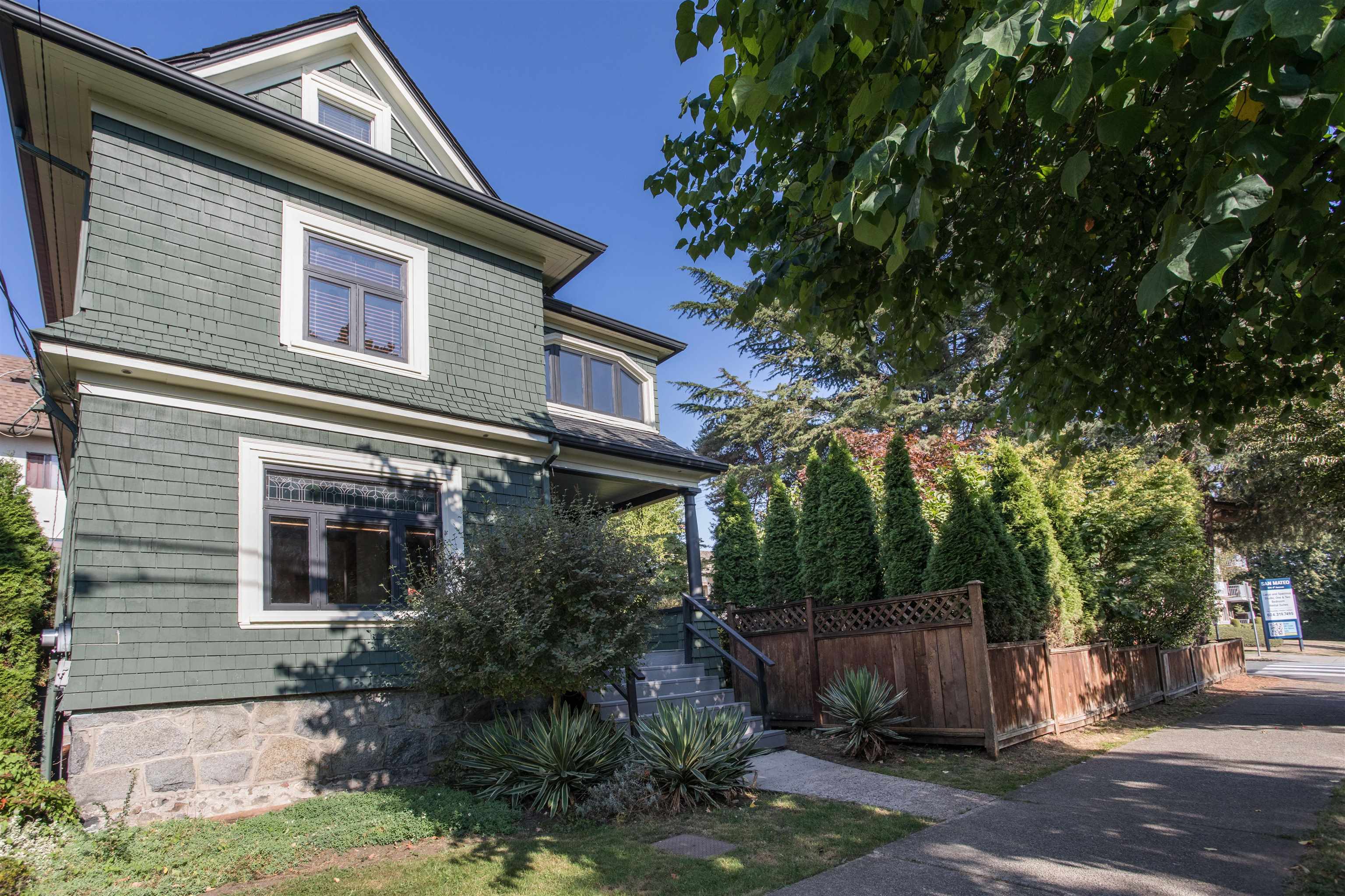 403 NINTH STREET, New Westminster BC V3M 3V9, R3046217, BC,