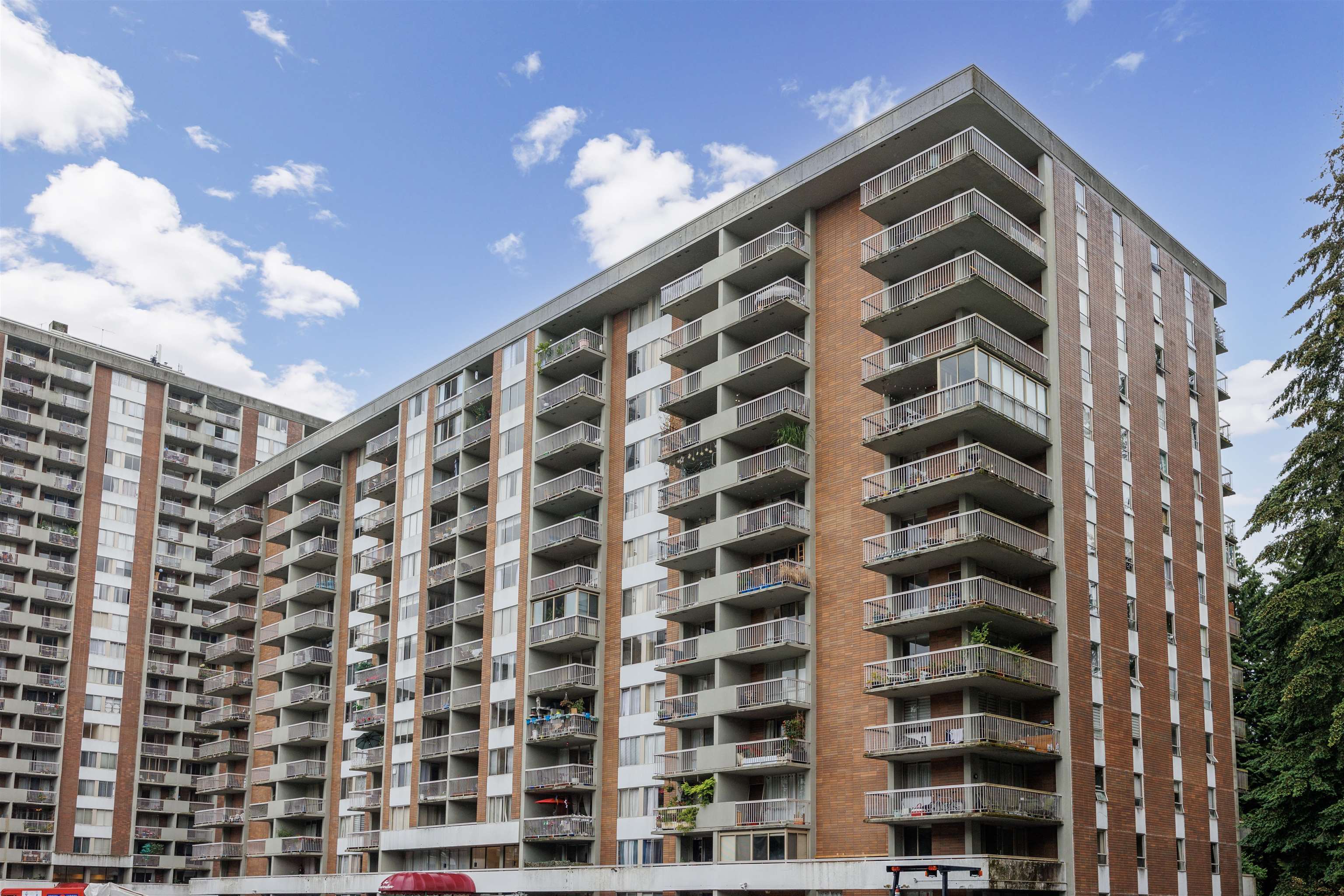 1001 2012 FULLERTON AVENUE, R3046257, BC,