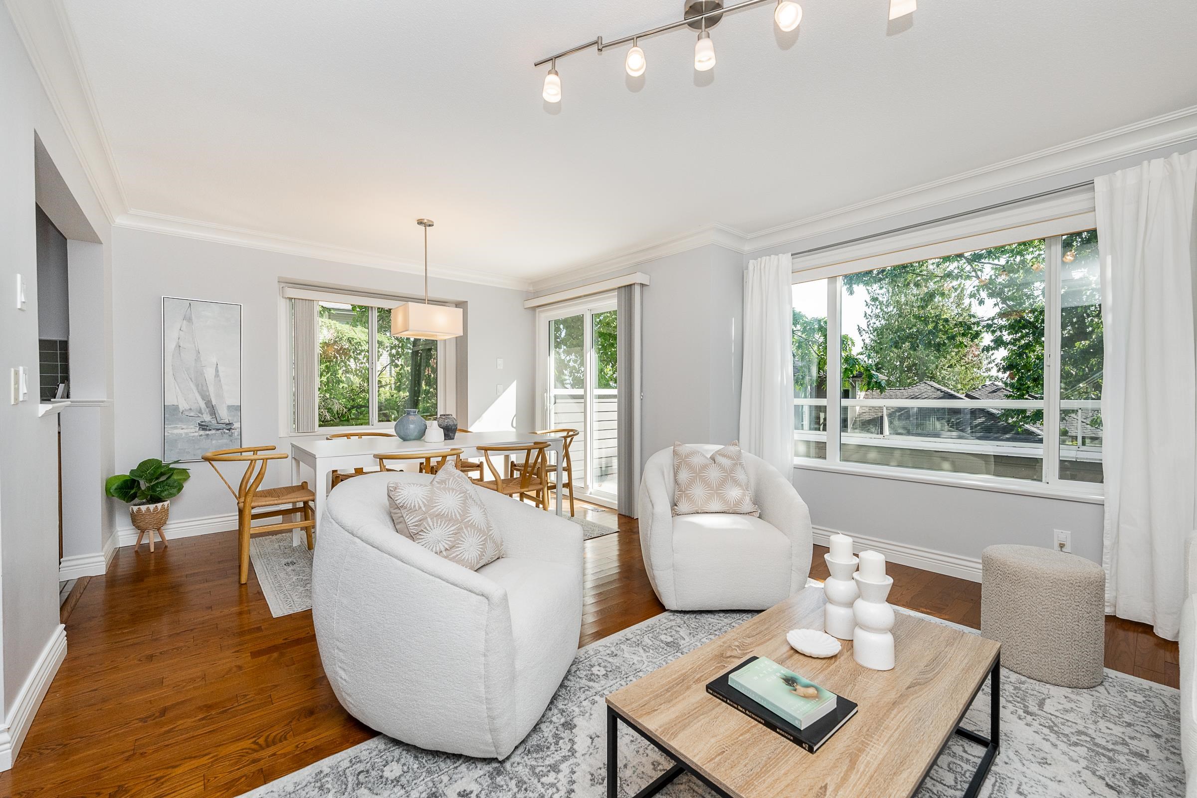 4 181 RAVINE DRIVE, R3046328, BC,