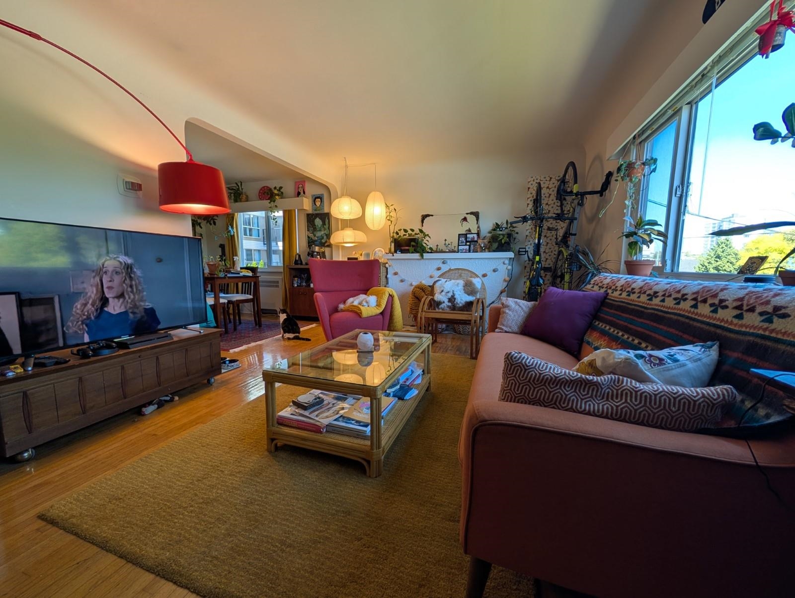 115 735 ROYAL AVENUE, R3046351, BC,