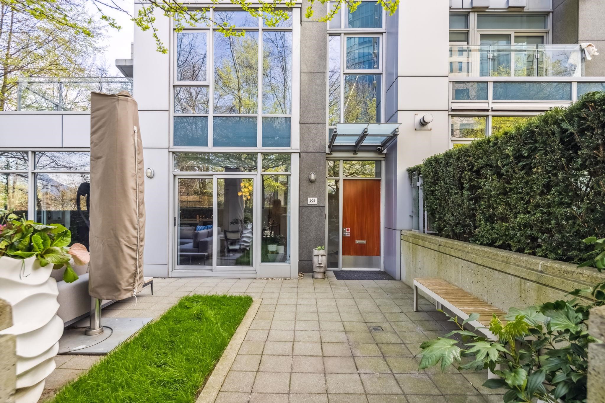 TH22 1281 CORDOVA STREET, R3046748, BC,