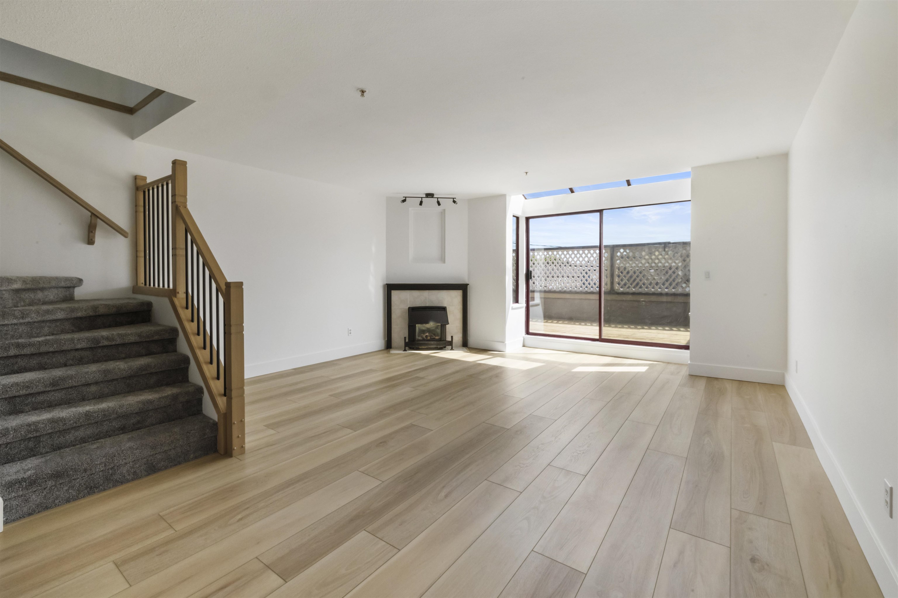 MLS® listing #R3046863 for sale located at 209 22356 MCINTOSH AVENUE