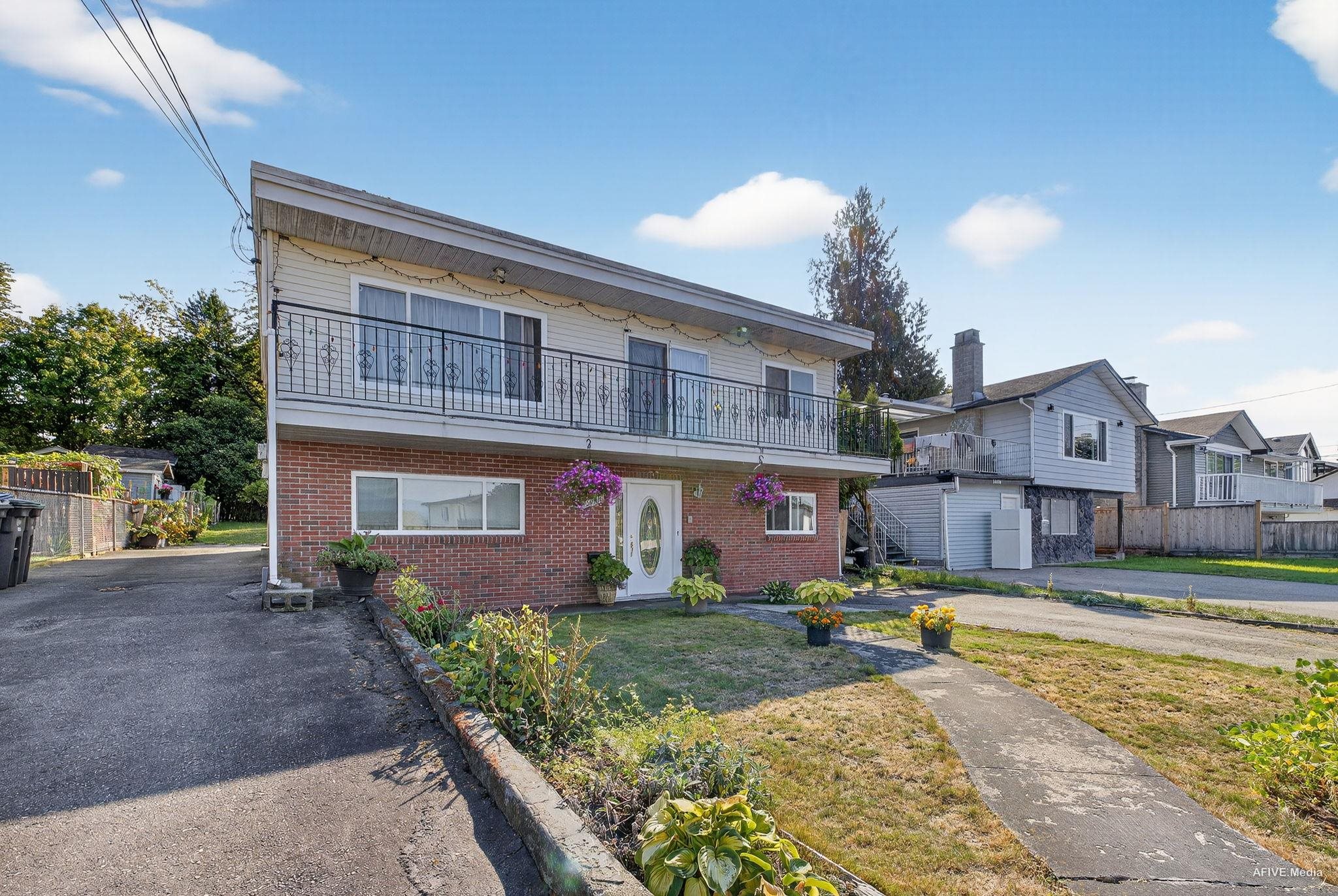 11640 98A AVENUE, Surrey BC V3V 2K9, R3046921, BC,