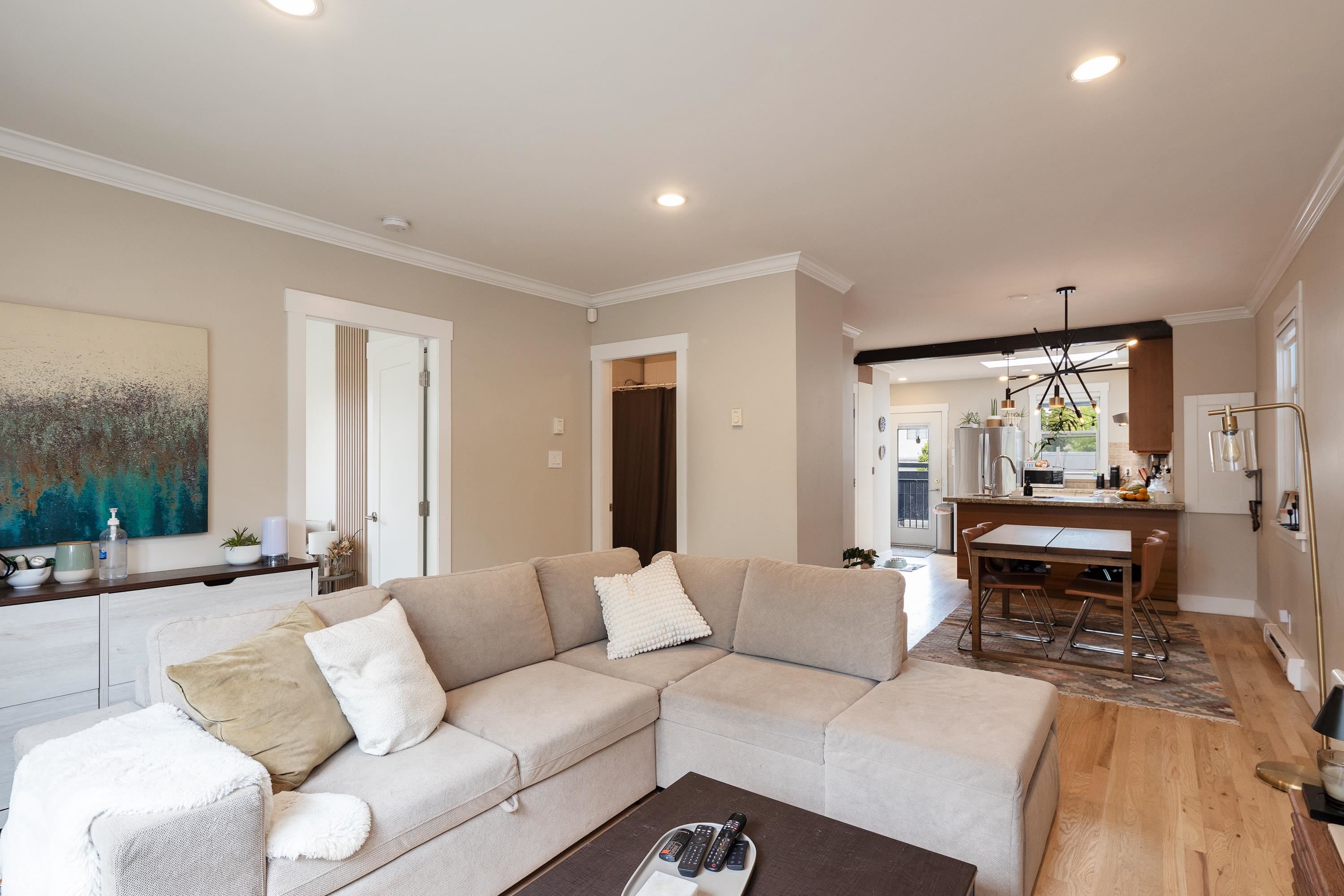 1617 E 36TH AVENUE, Vancouver BC V5P 1C3, R3047015, BC,
