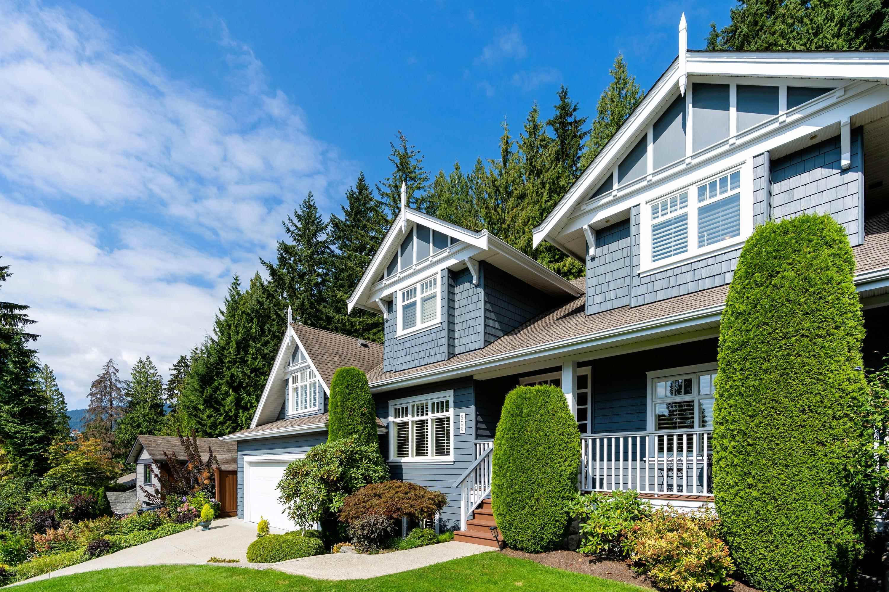 906 PROSPECT AVENUE, North Vancouver BC V7R 2M3, R3047214, BC,