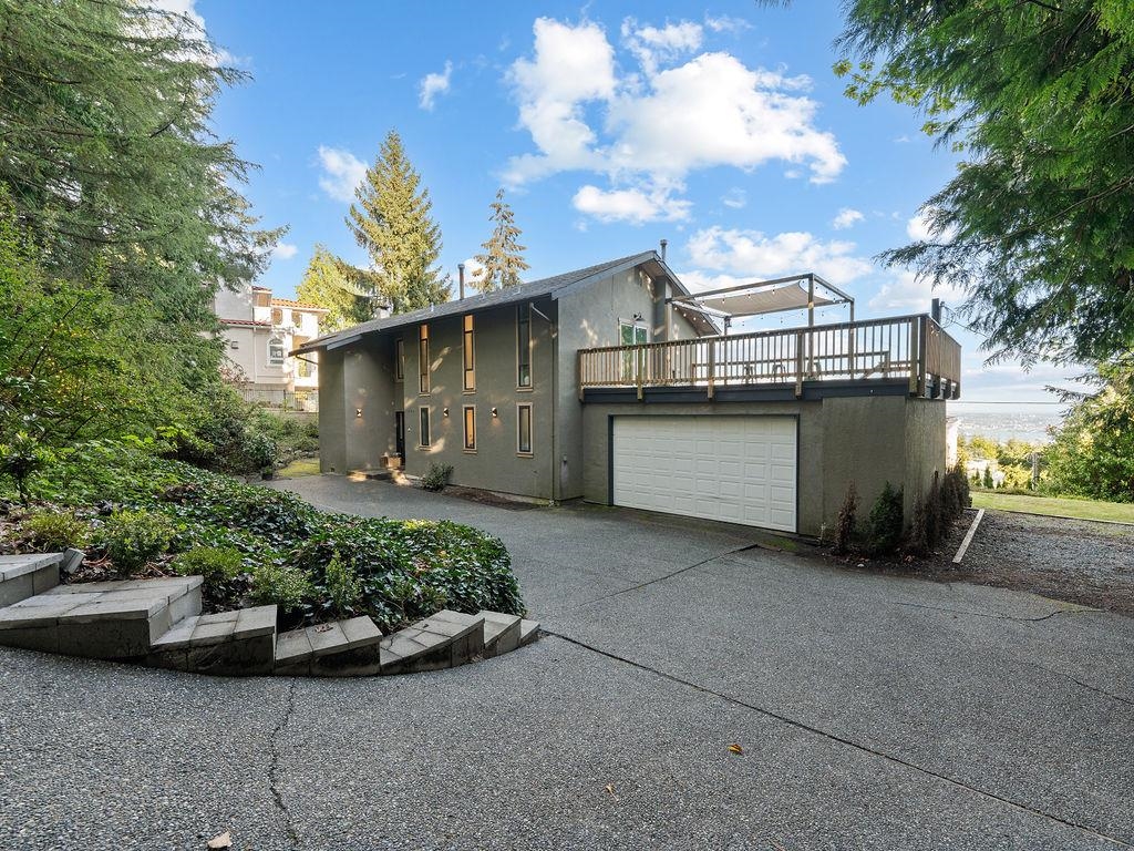 1040 CRESTLINE ROAD, West Vancouver BC V7S 2E2, R3047324, BC,