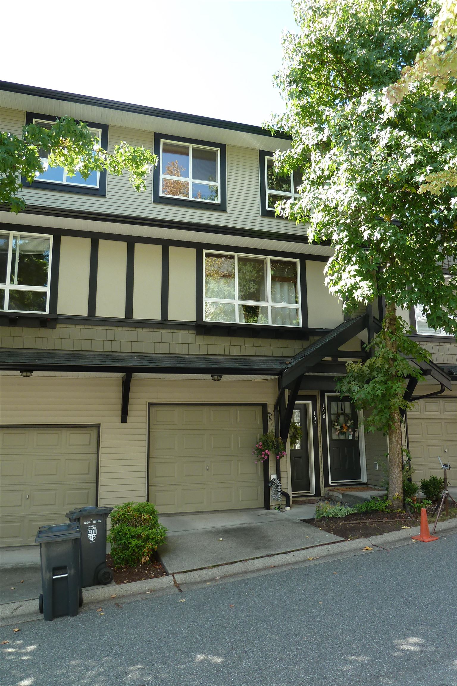 107 6747 203 STREET, R3047818, BC,