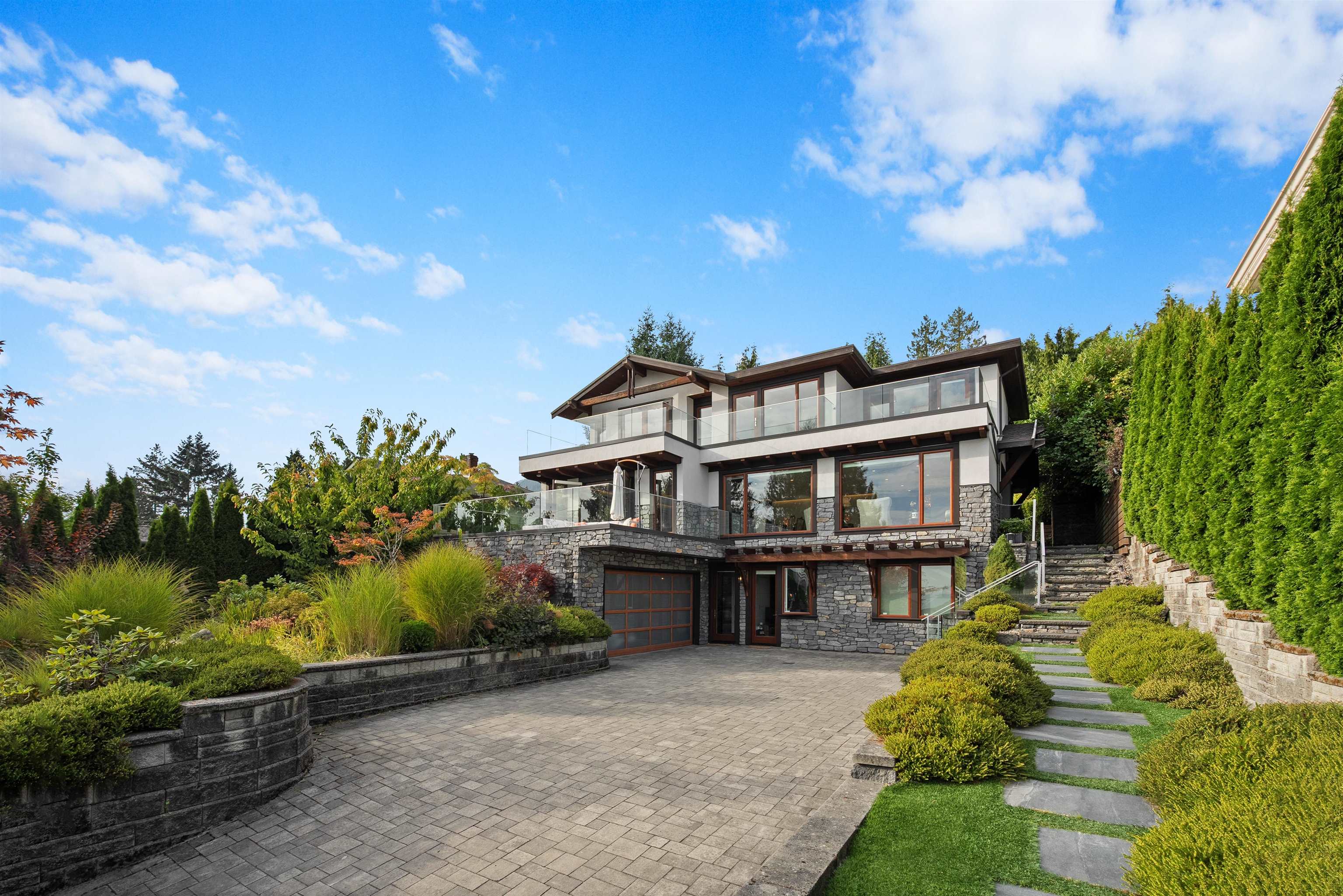 2643 NELSON AVENUE, West Vancouver BC V7V 2R8, R3047894, BC,