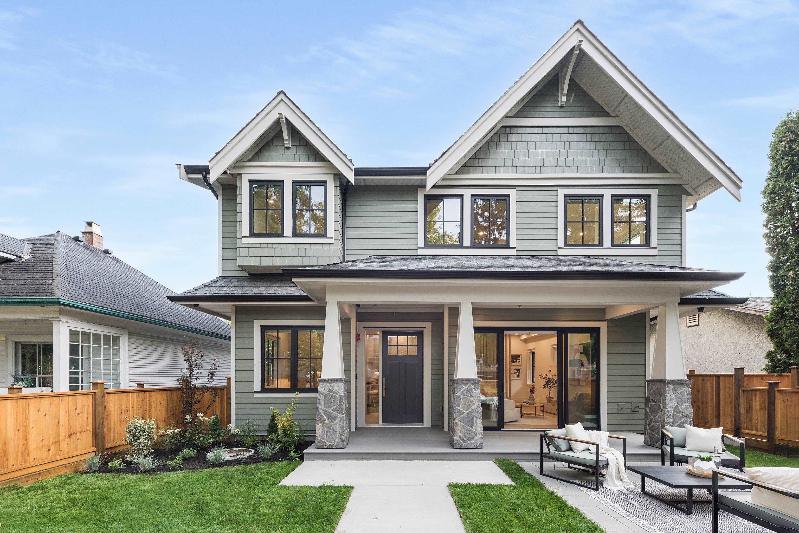 1 2136 10 AVENUE, R3047955, BC,