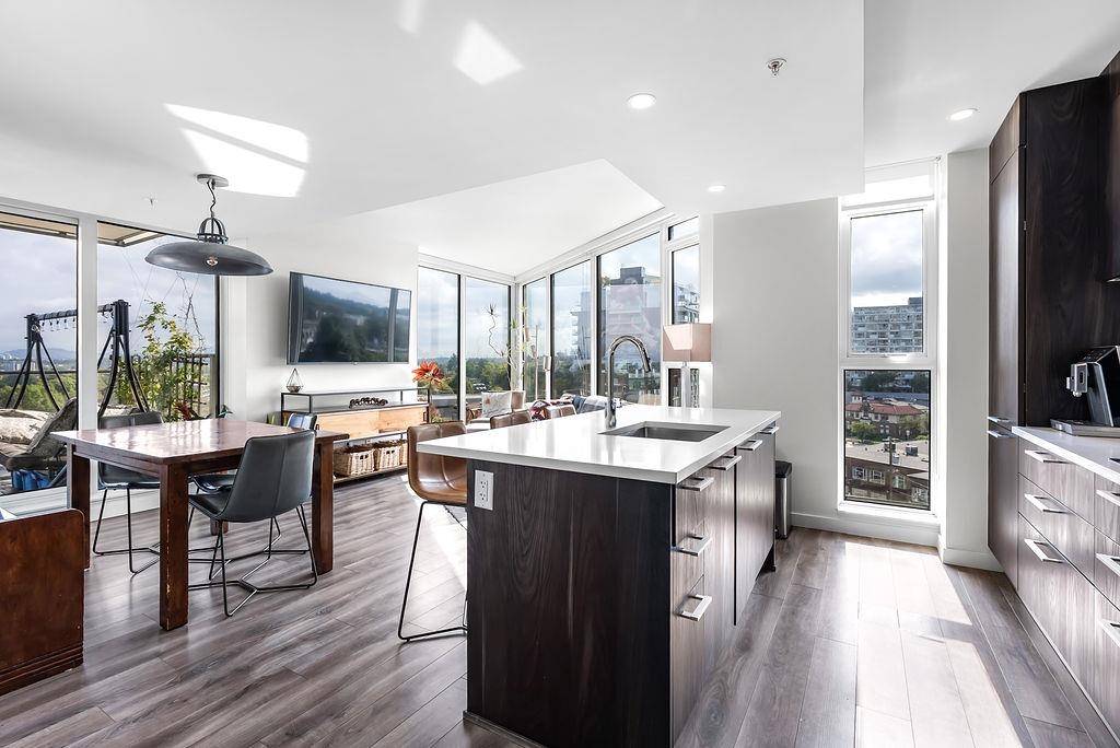 905 285 10TH AVENUE, R3048061, BC,