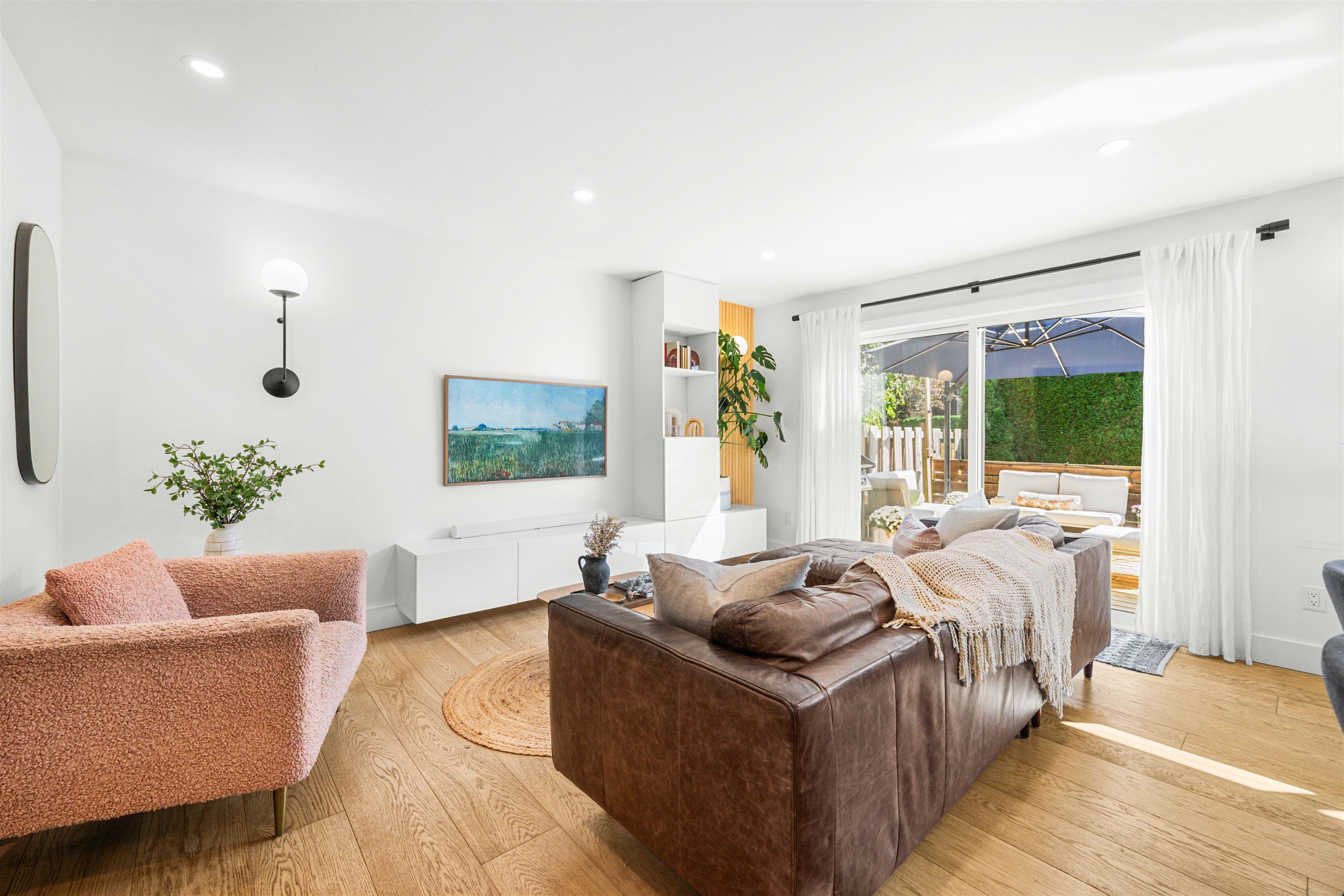 927 OLD LILLOOET ROAD, North Vancouver BC V7J 2H7, R3048451, BC,