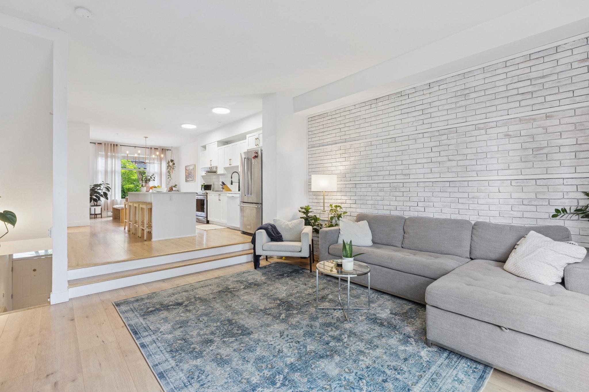 772 ORWELL STREET, North Vancouver BC V7J 0A5, R3048548, BC,