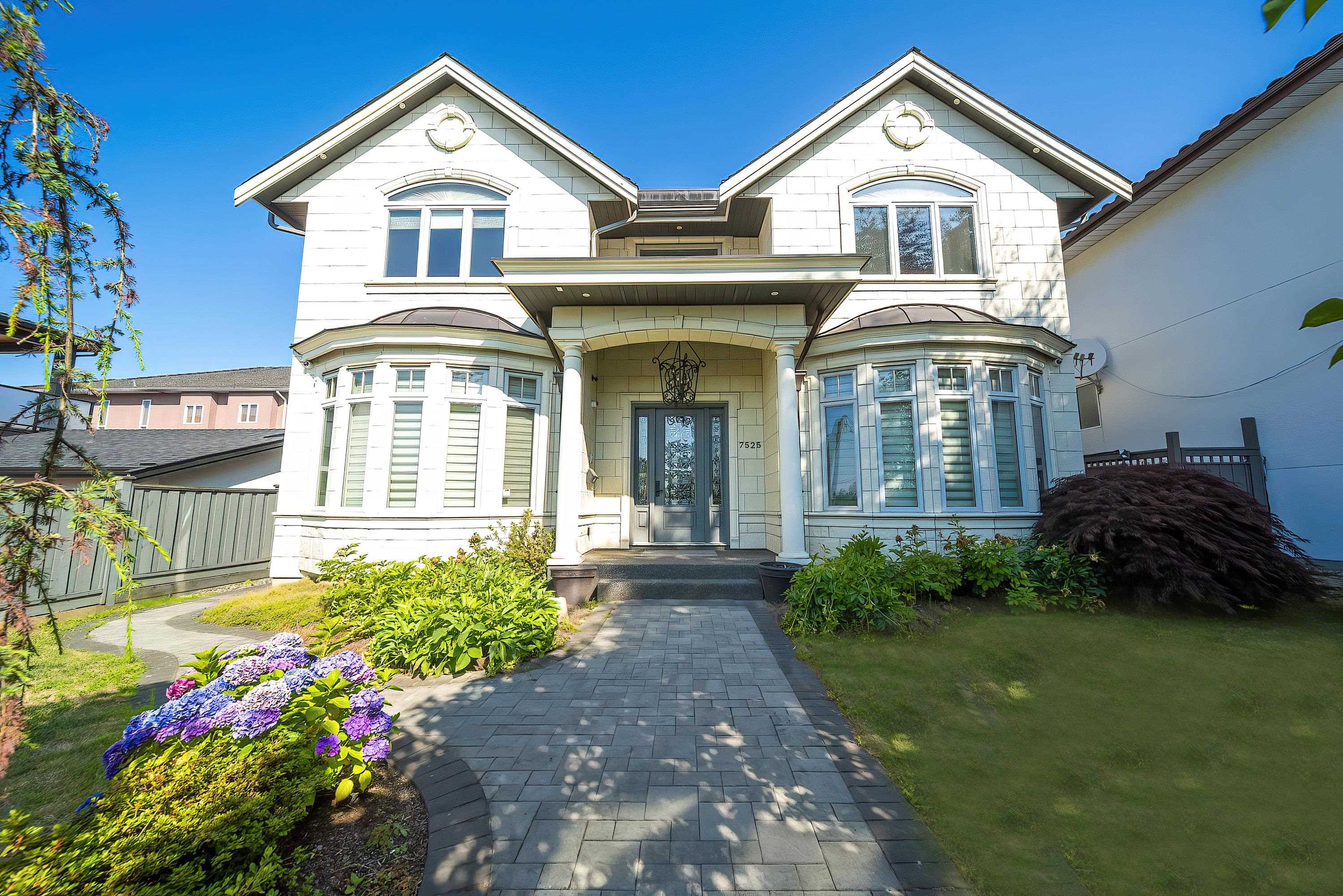 7525 13TH AVENUE, Burnaby BC V3N 2E3, R3048568, BC,